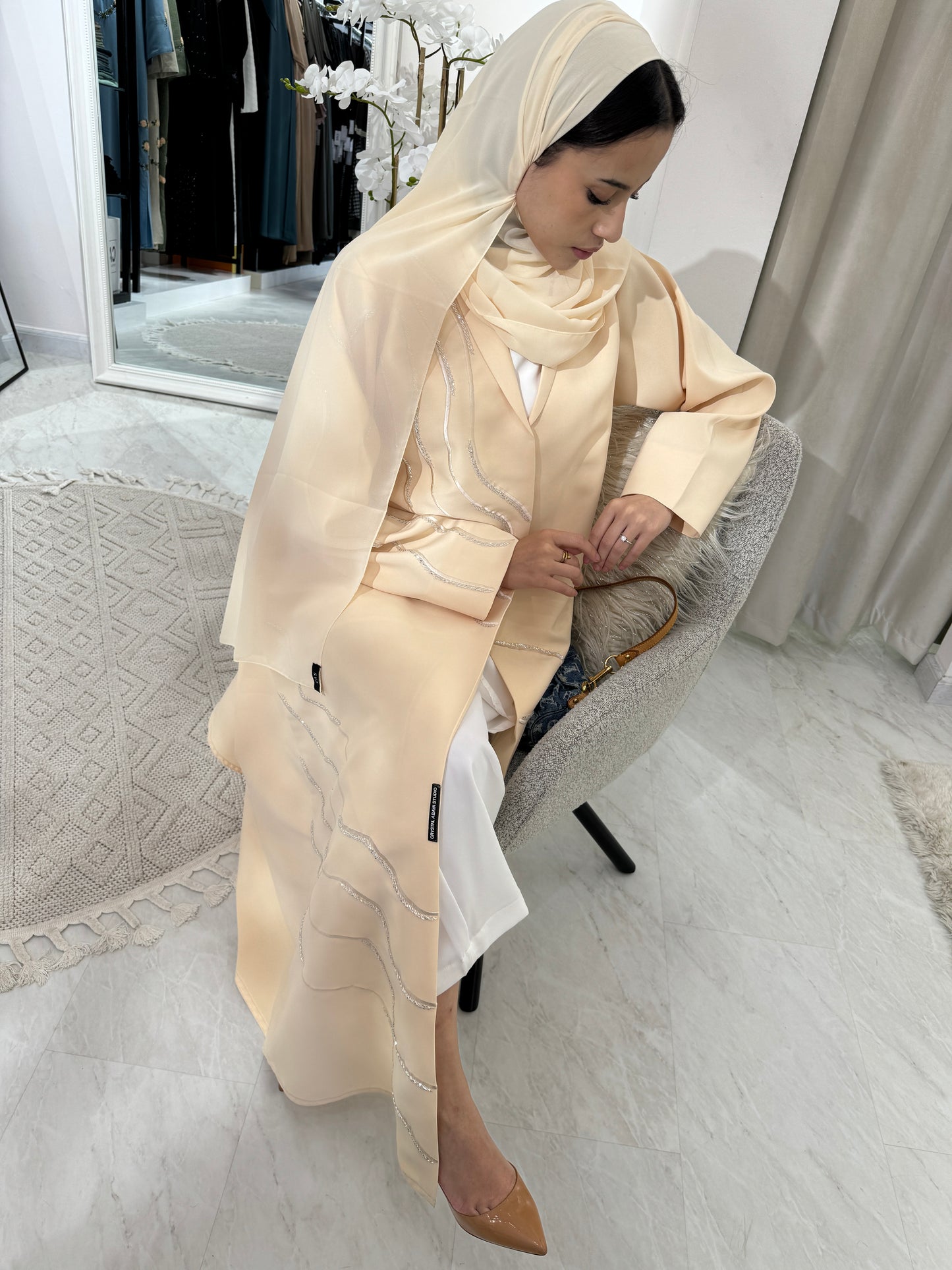 C RTW Cream Wave Embroidery Abaya