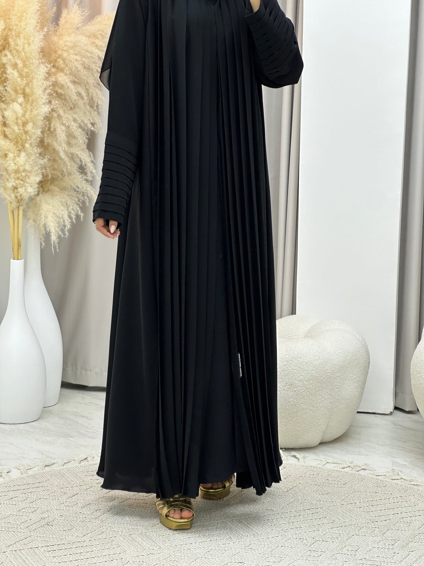 C RTW 0264 Black Pleated Abaya