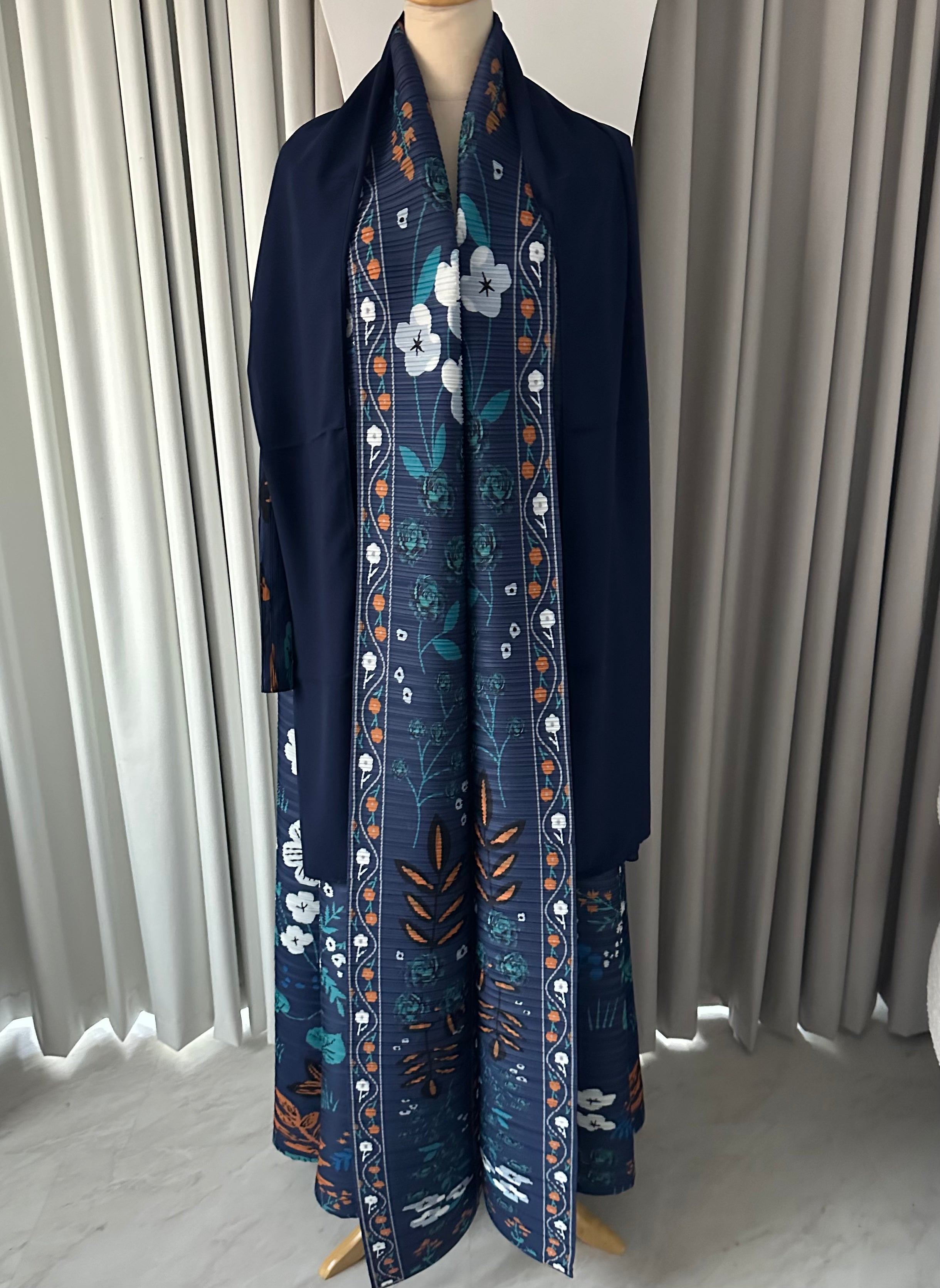 RTW Stretch Plissé Abaya - 01