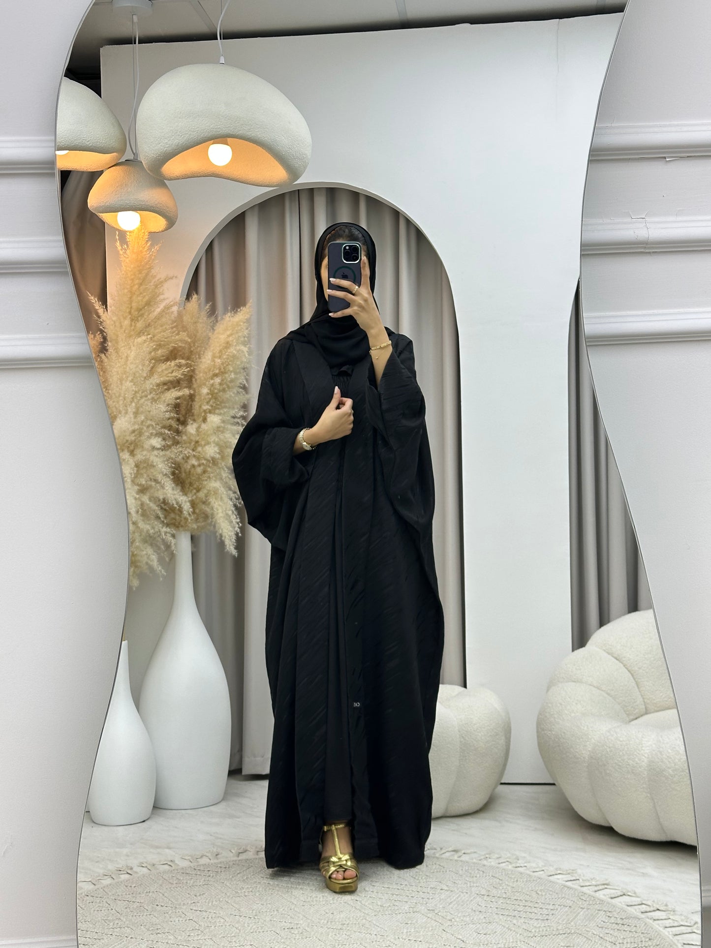 C 0487 Black Bisht Abaya