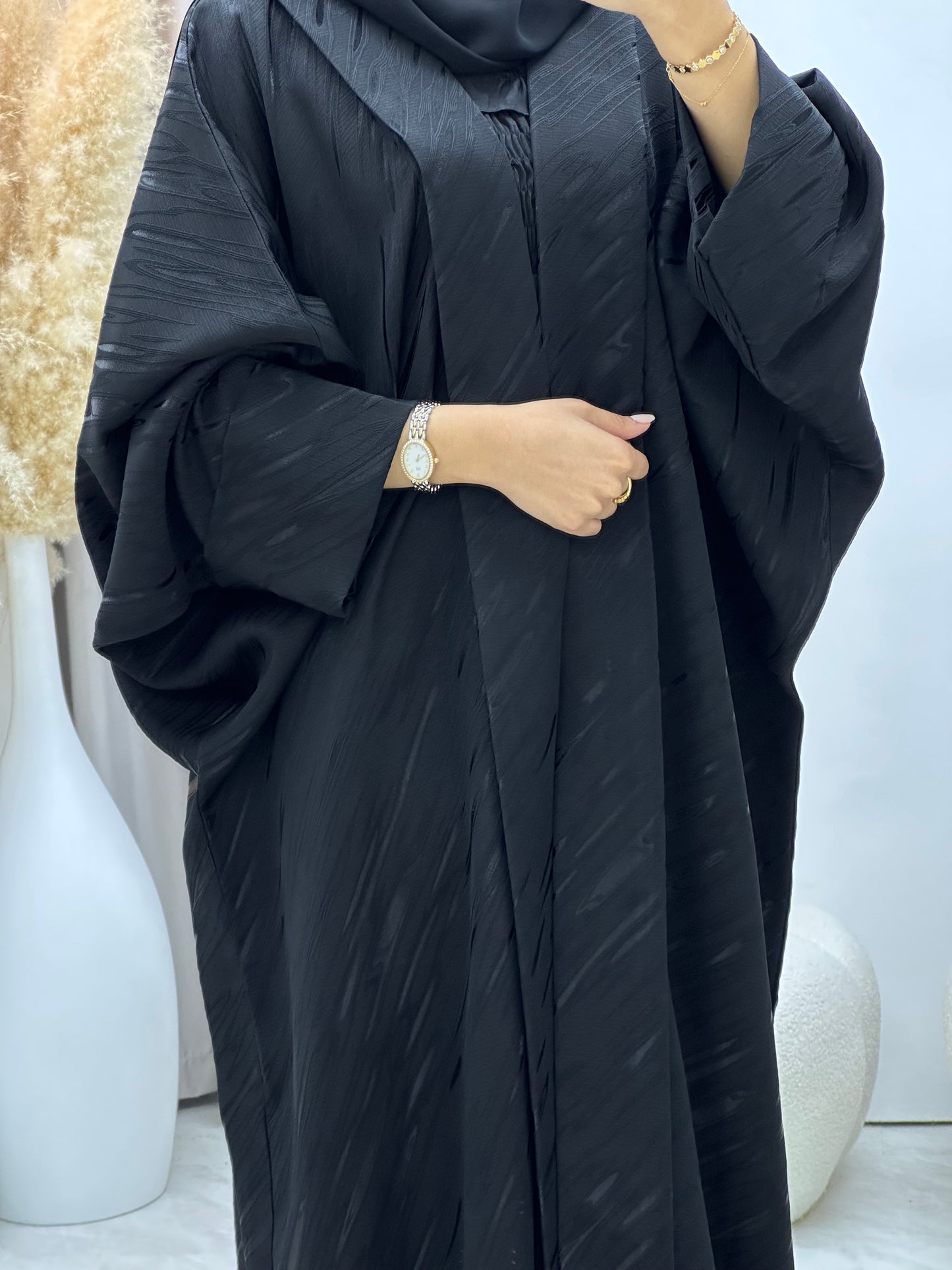 C 0487 Black Bisht Abaya