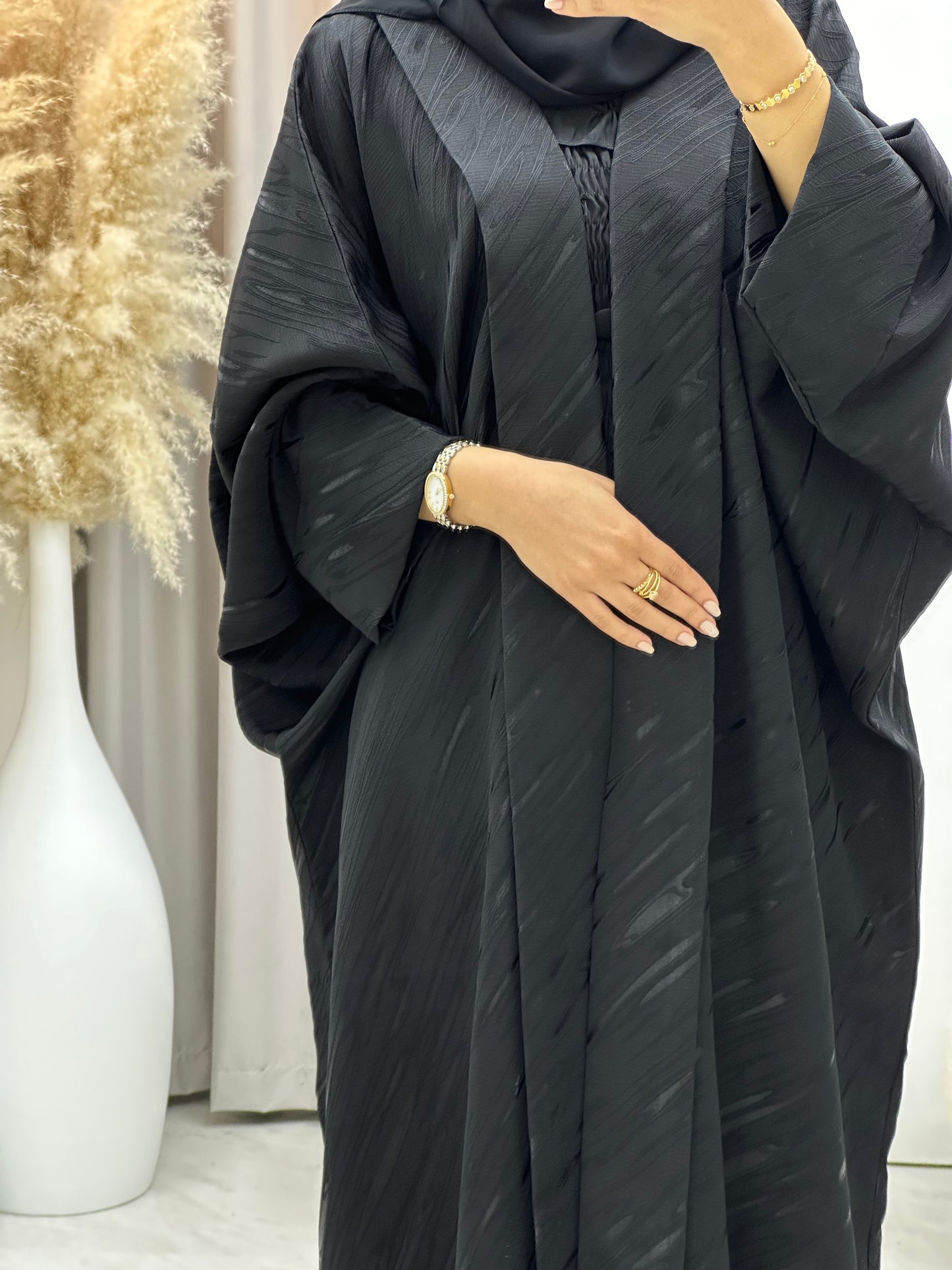 C 0487 Black Bisht Abaya