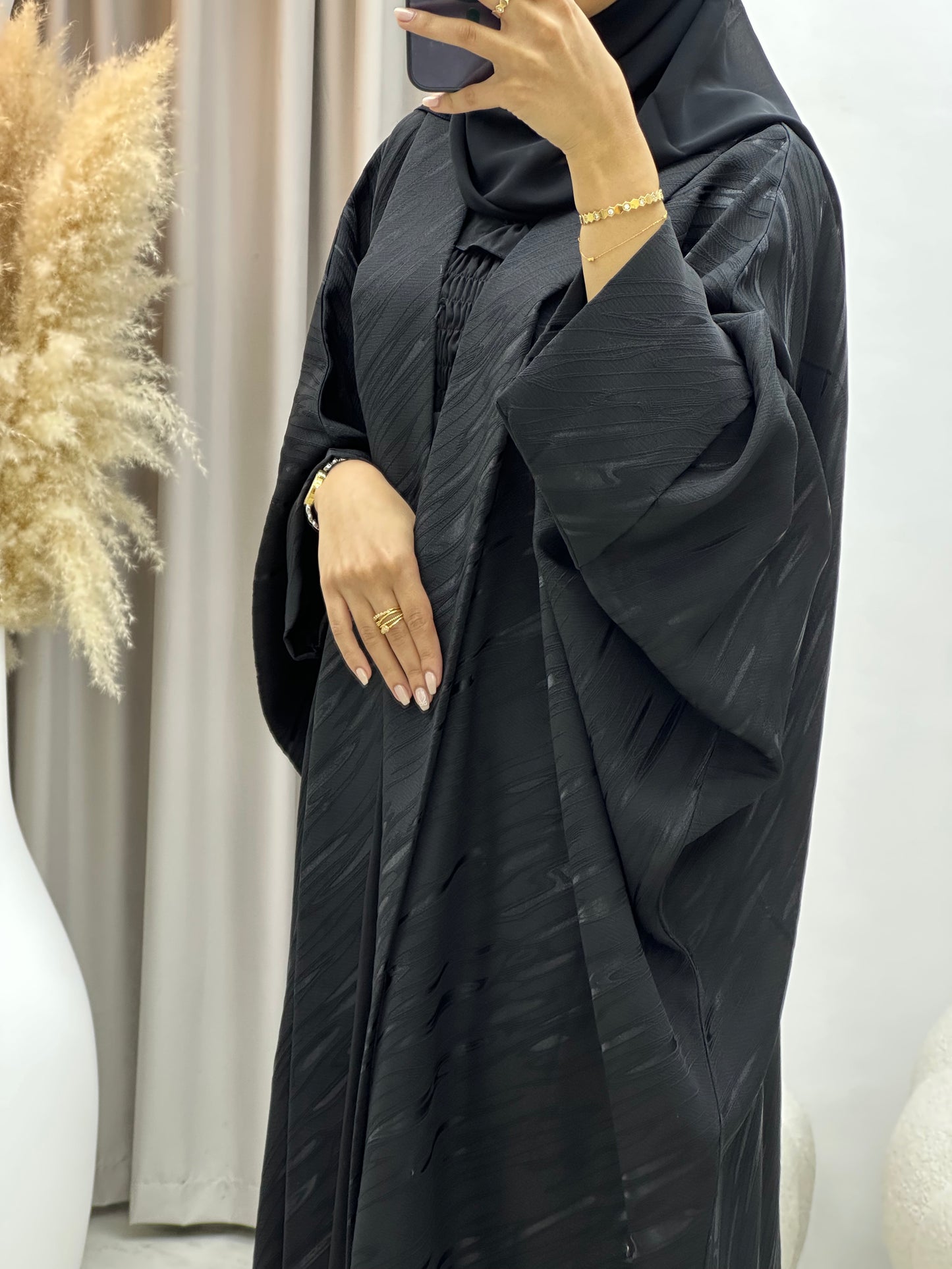 C 0487 Black Bisht Abaya