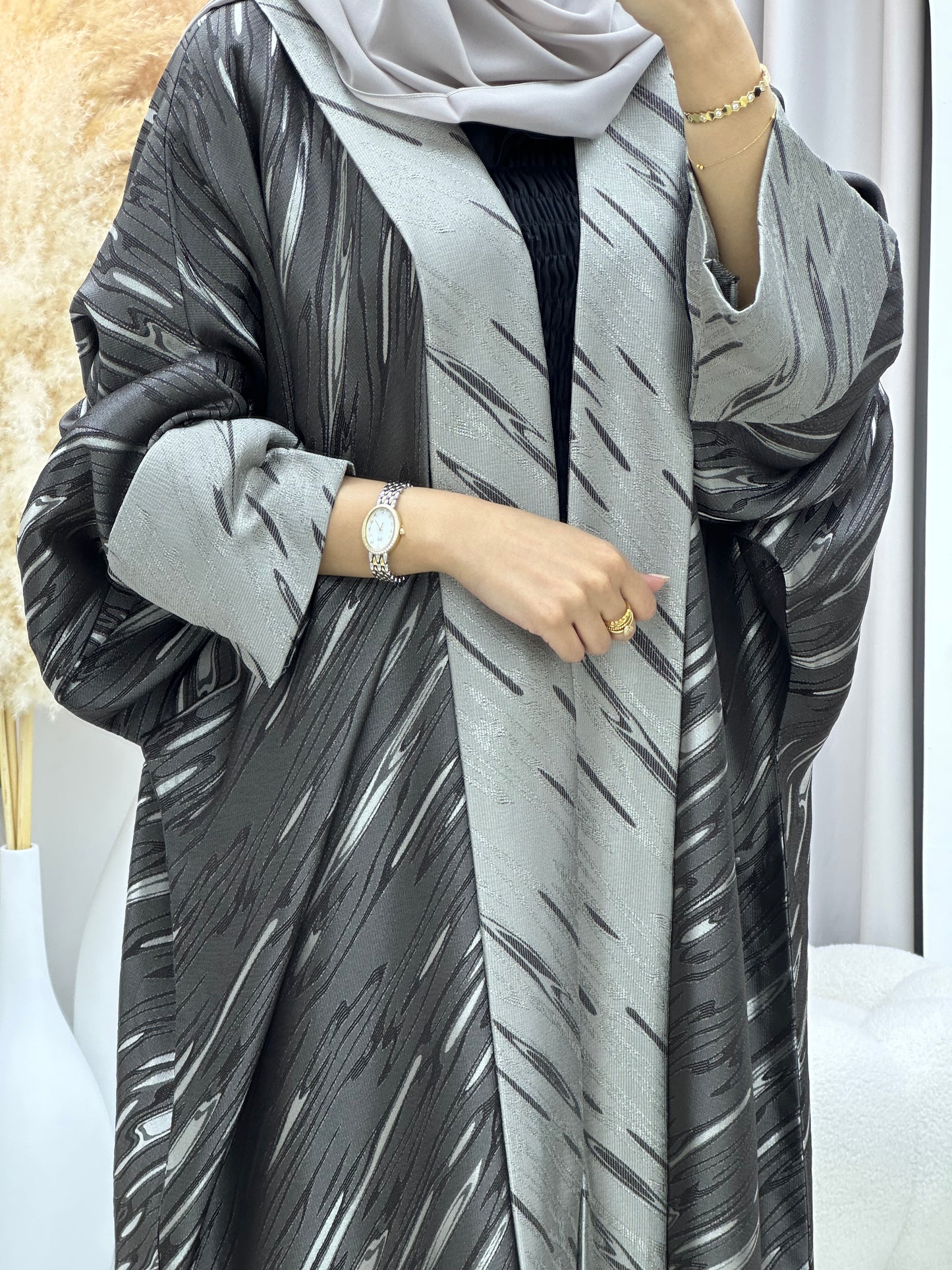 C 0487 Grey Silver Bisht Abaya