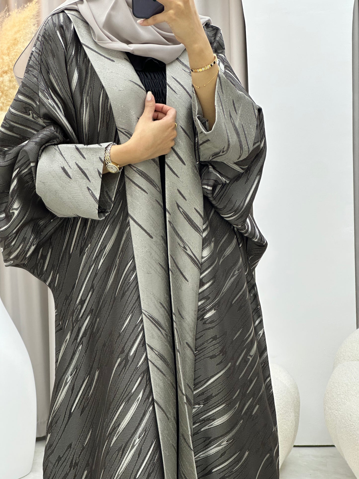 C 0487 Grey Silver Bisht Abaya