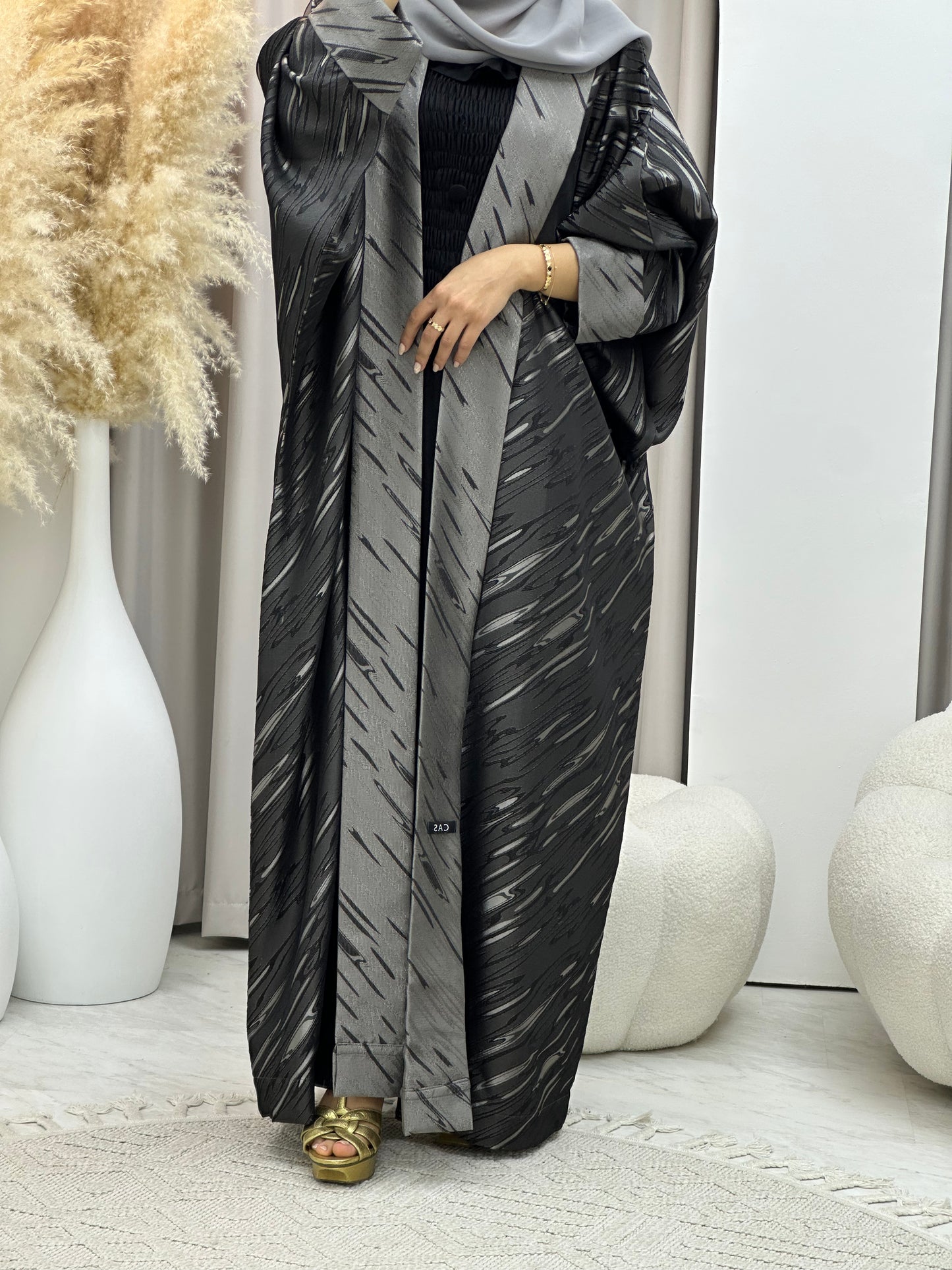 C 0487 Dark Grey Silver Bisht Abaya