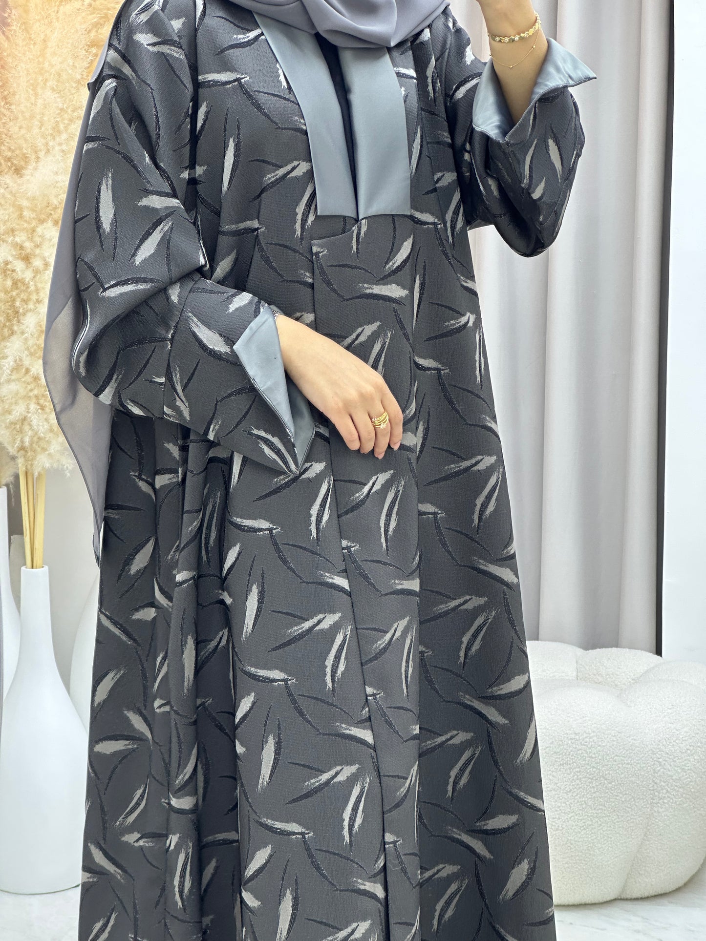 C 0488 Grey Silver Abaya