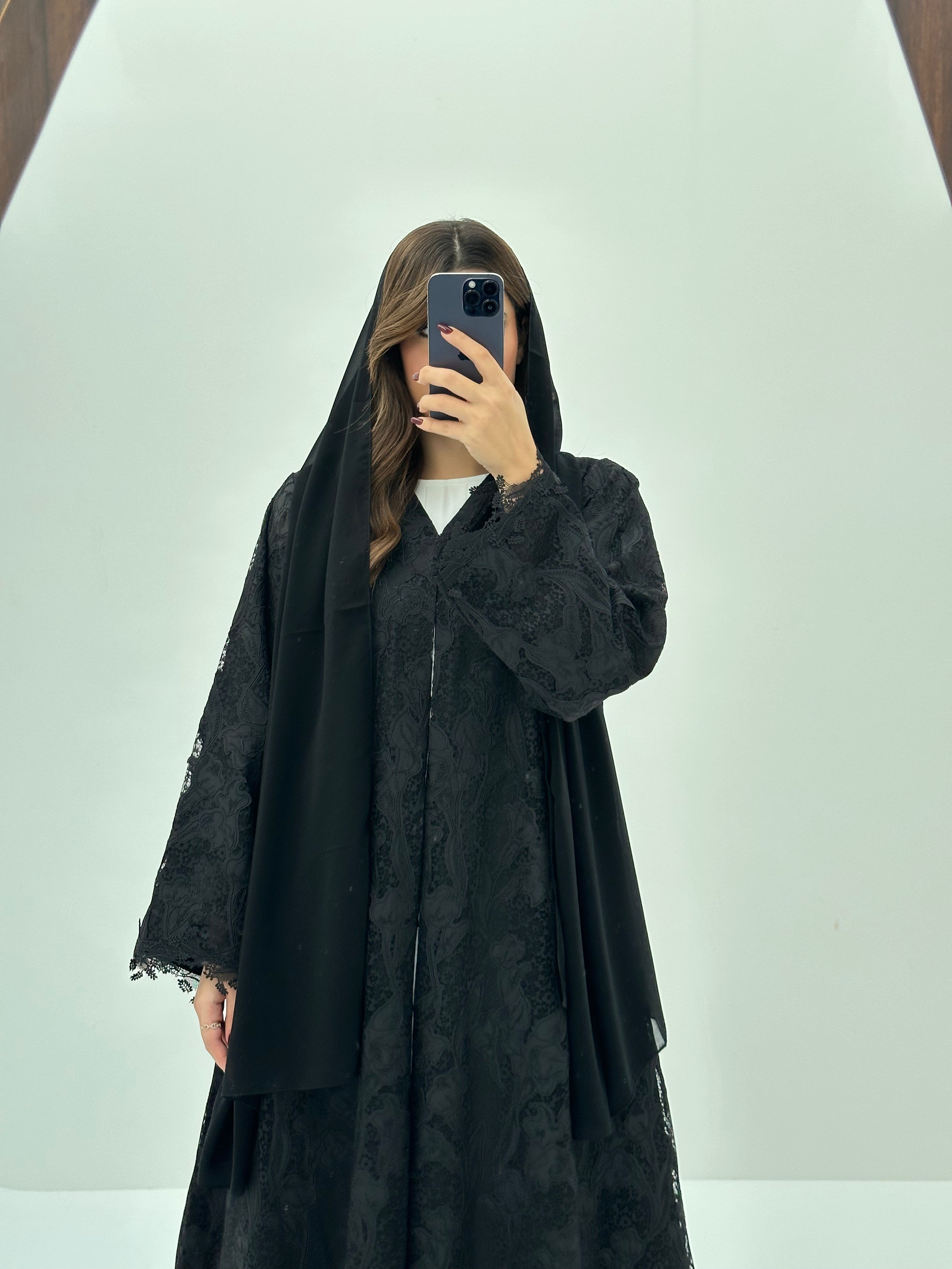 C 1662 Black Dantel Abaya