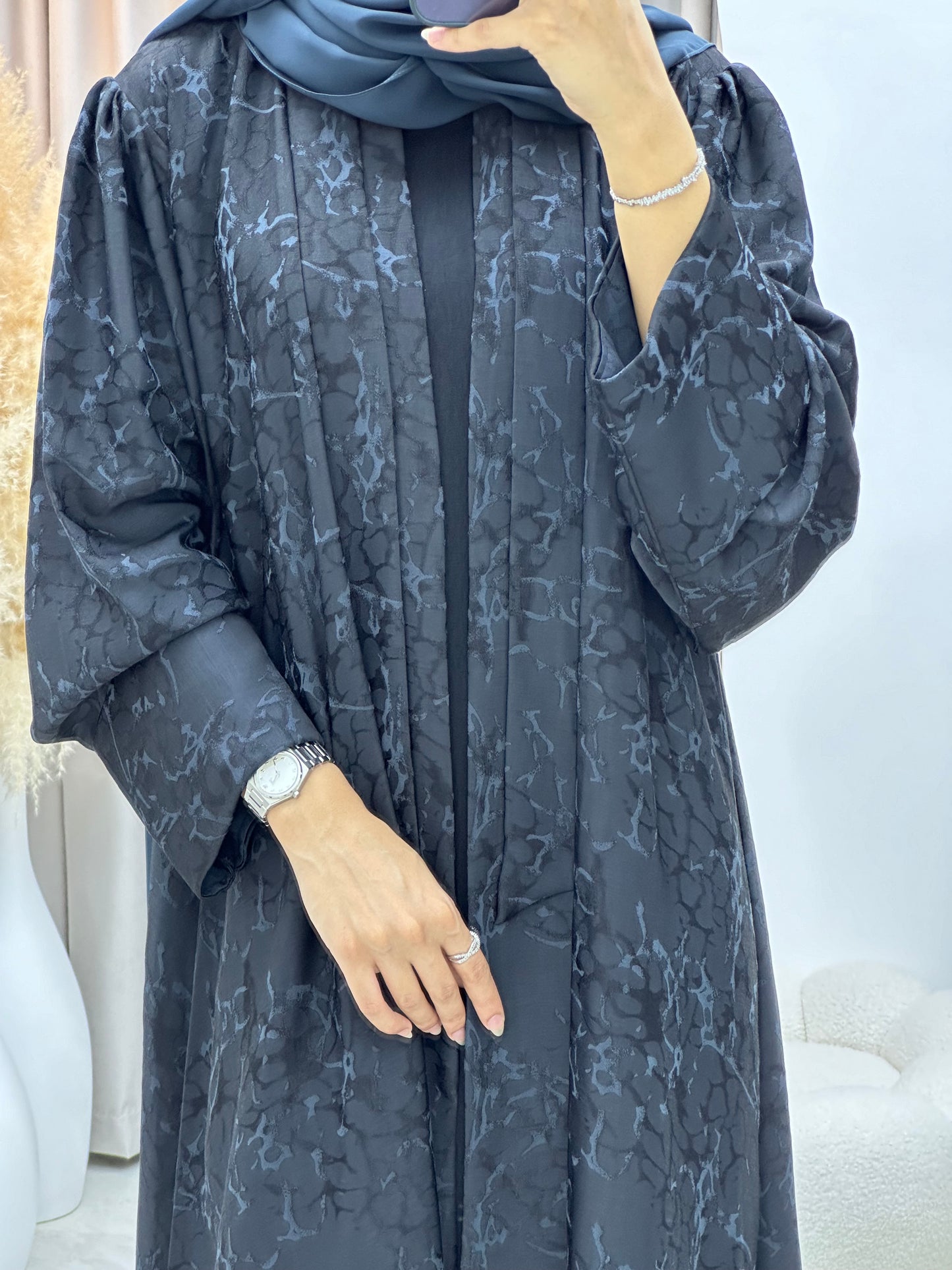 C 0275-02 Dark Grey Ragged Abaya