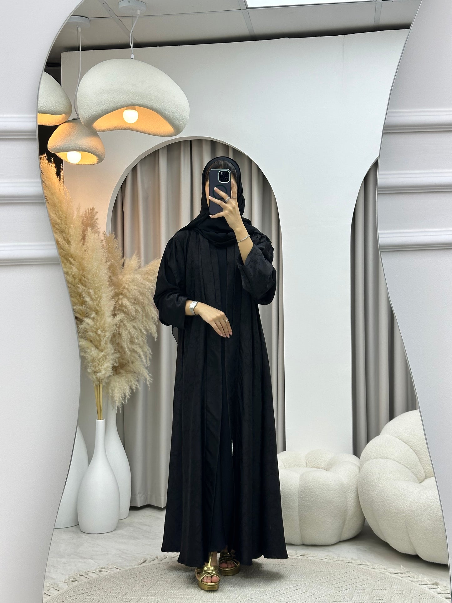 C 0275-01 Black Ragged Abaya