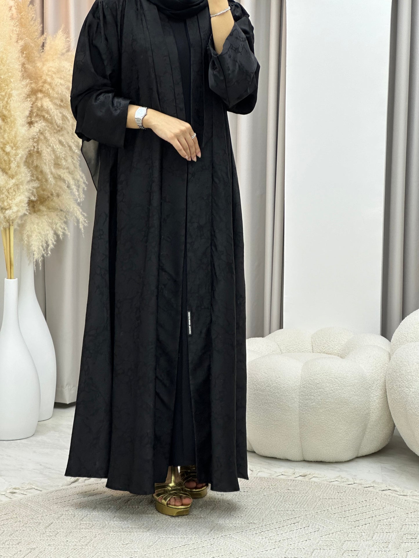 C 0275-01 Black Ragged Abaya