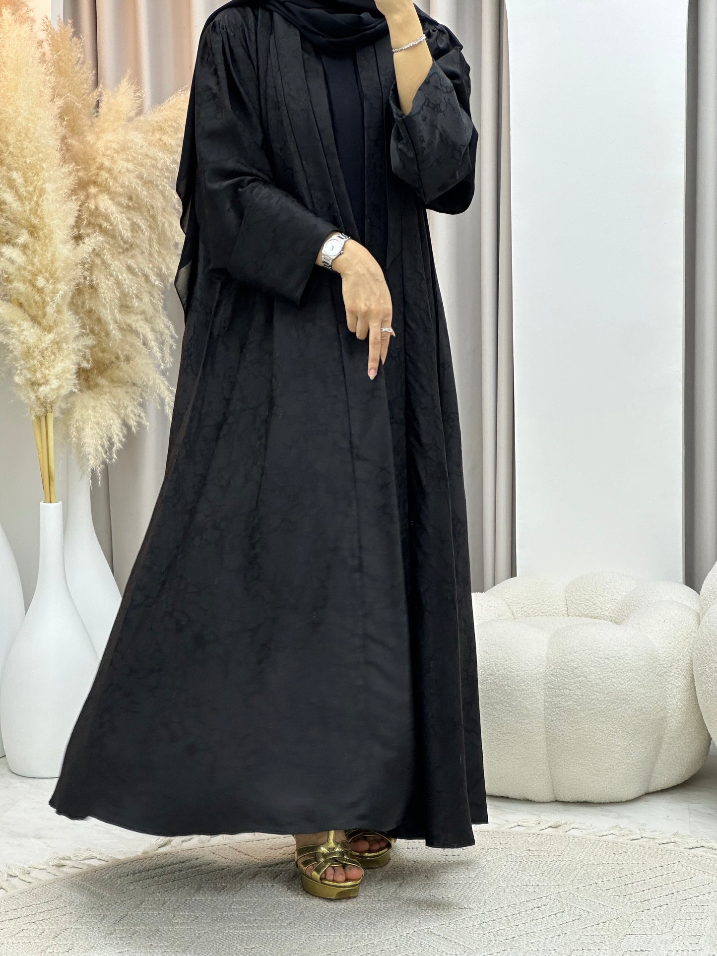 C 0275-01 Black Ragged Abaya