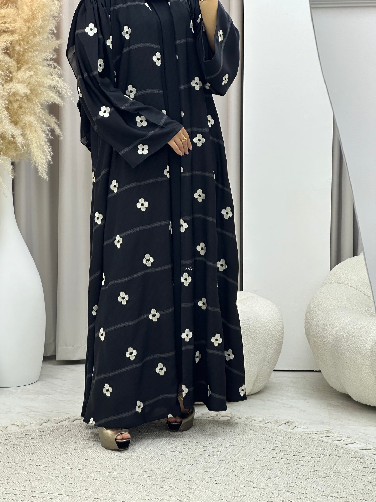 C 0491 Black Floral Work Abaya