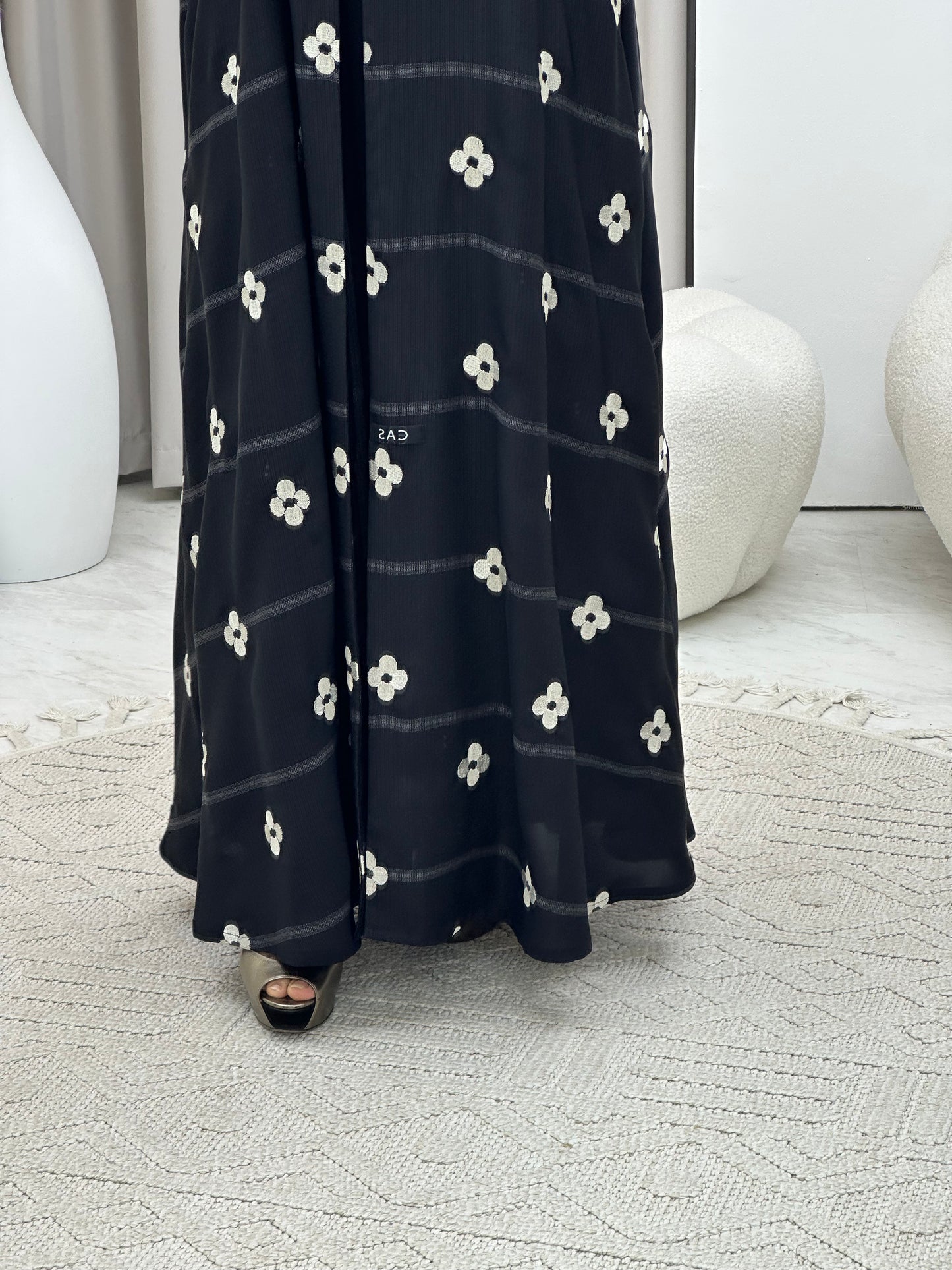 C 0491 Black Floral Work Abaya