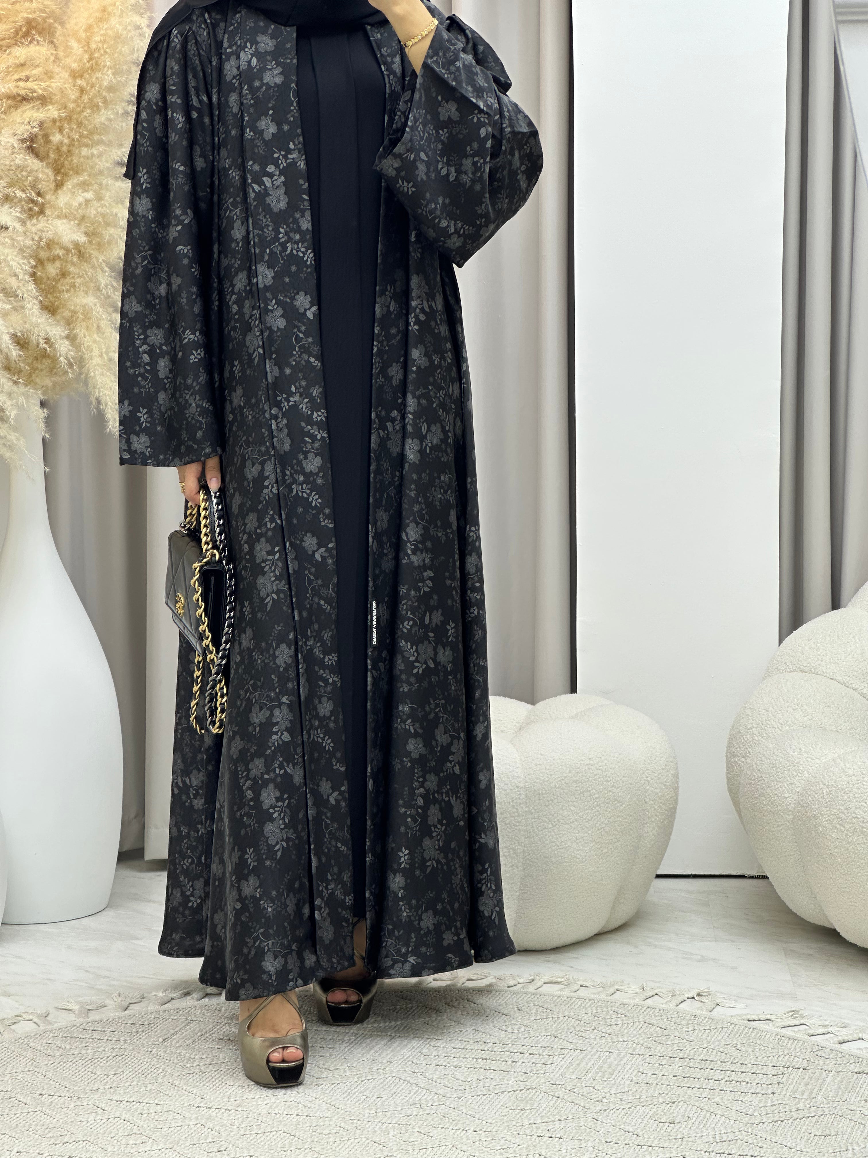 C RTW-U 0493 Silver Metallic Printed Abaya