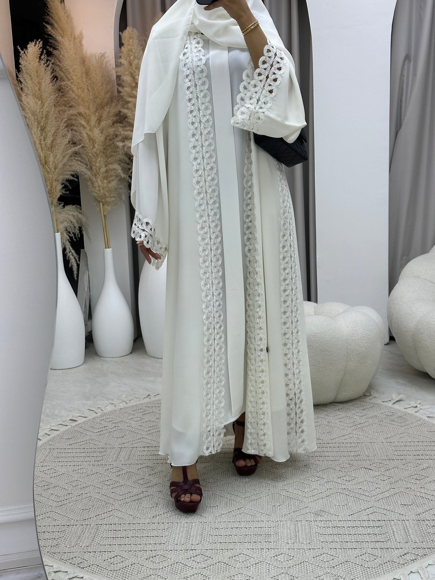 C RTW 0098 White Lace Abaya