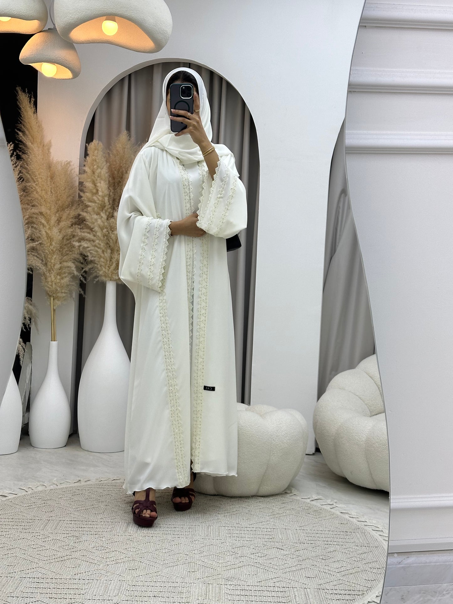 C 0100 White Lace Abaya