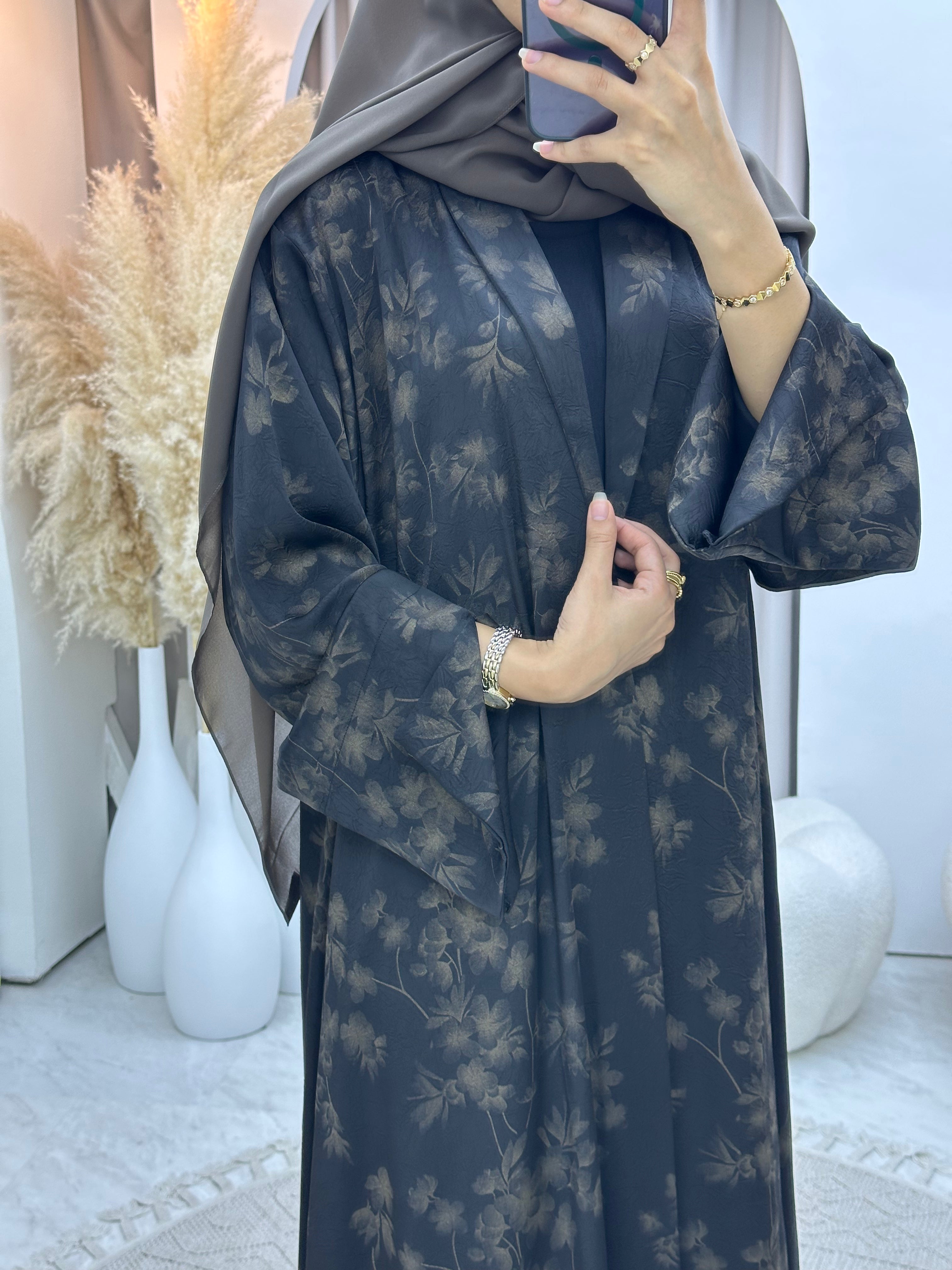 C RTW-U 0496 Gold Metallic Printed Abaya