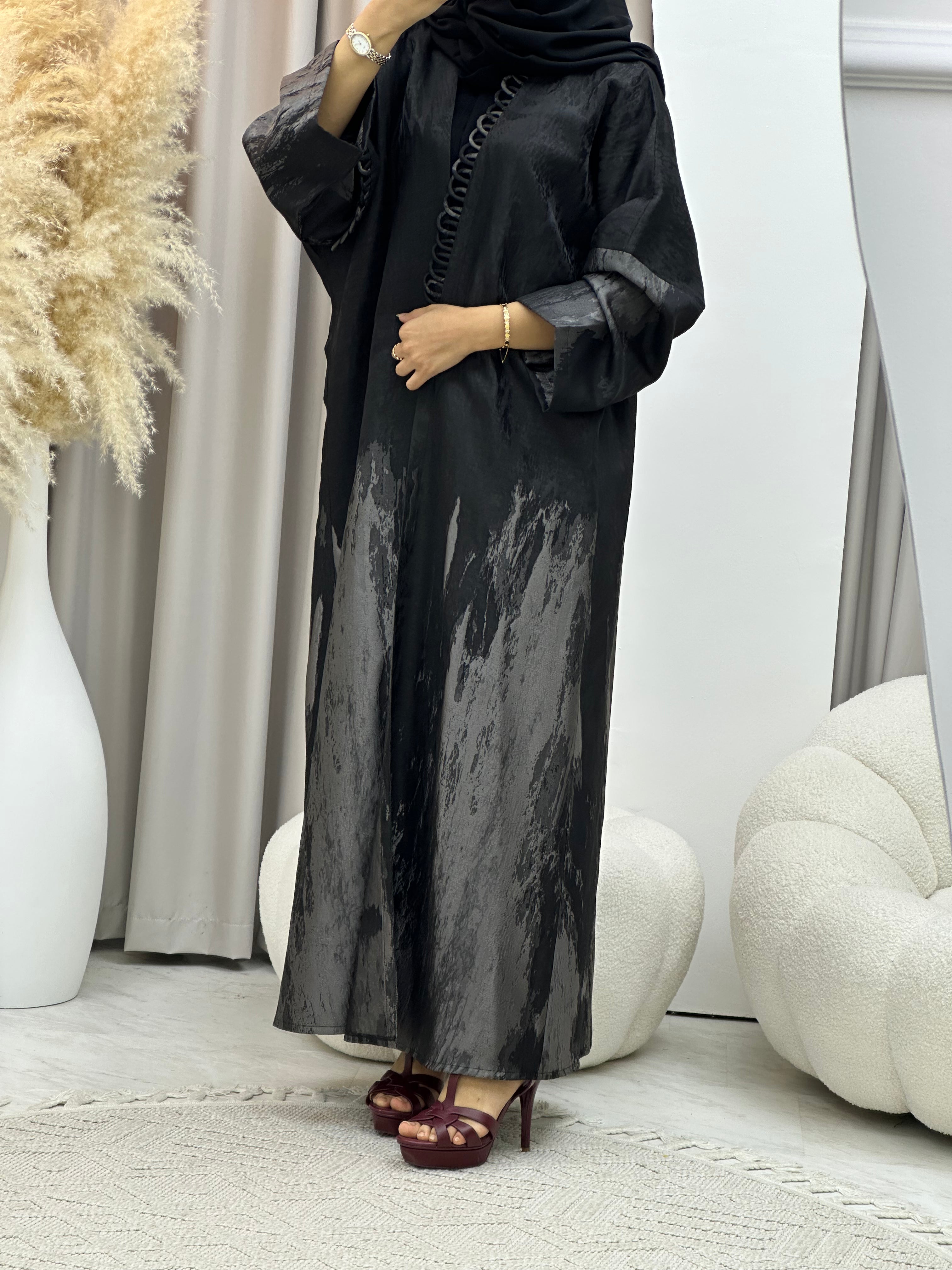 C RTW-U 0536 Black Silver Jacquard Abaya