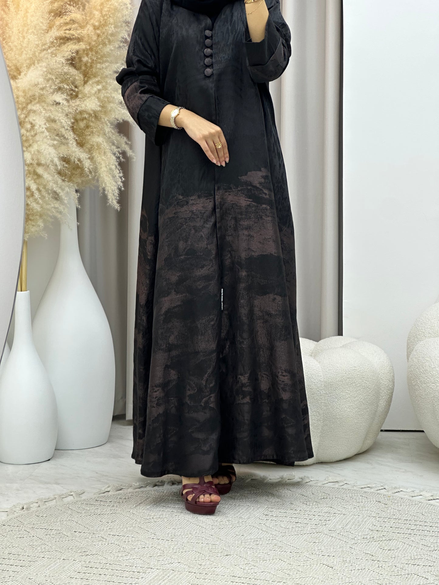 C 0538 Black Rose Gold Jacquard Abaya