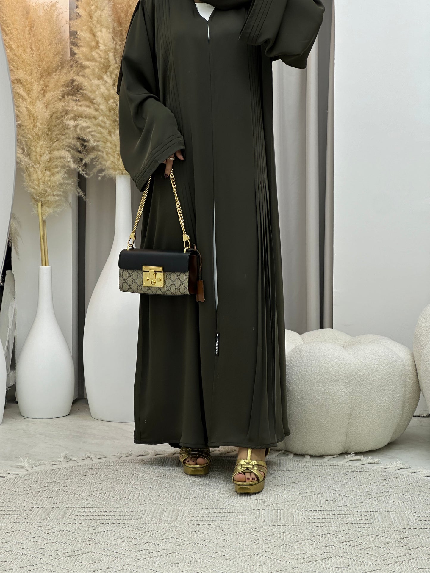 C 0109-01 Olive Pleated Abaya