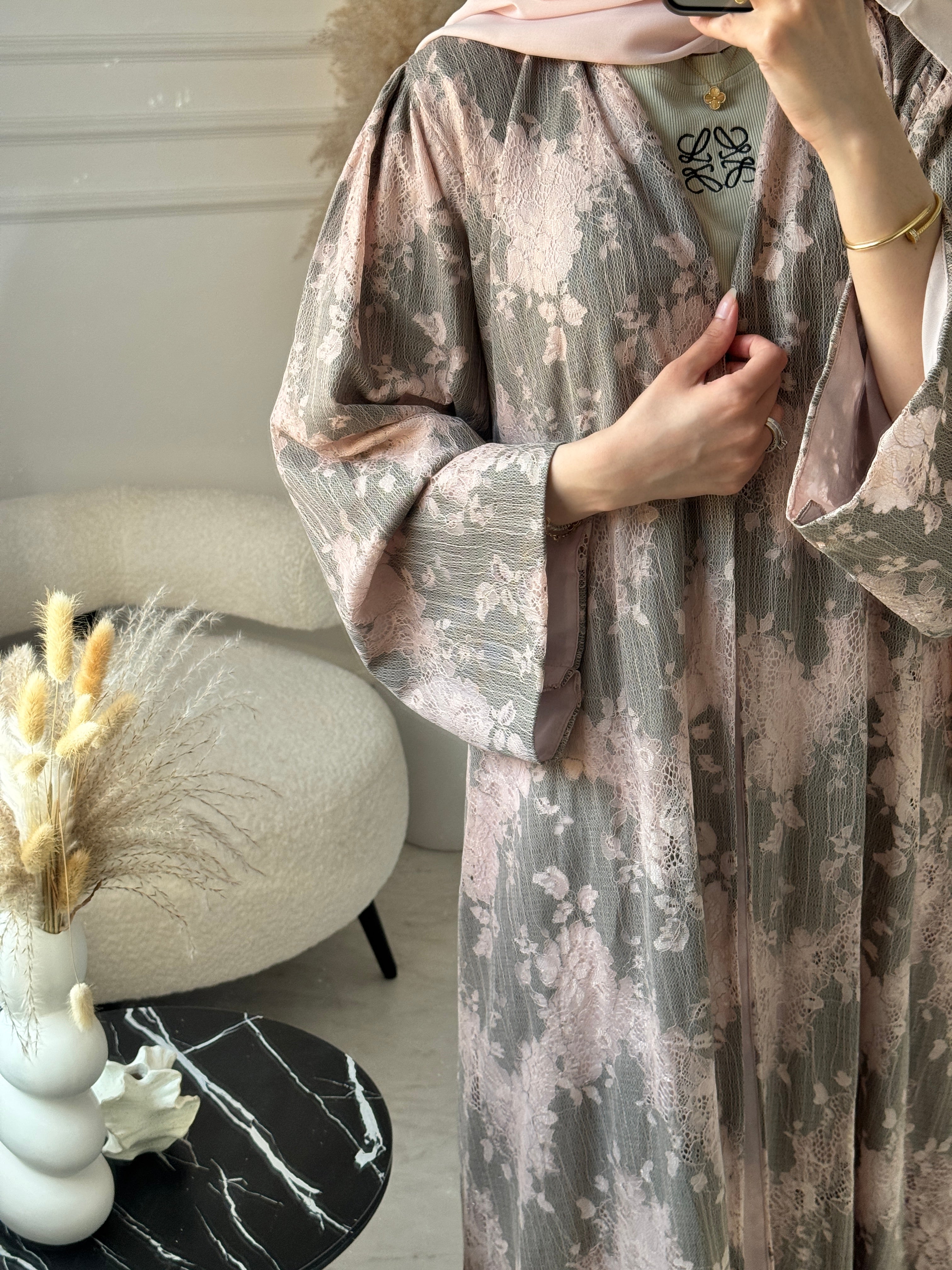 C 1180 Pink Dantel Abaya