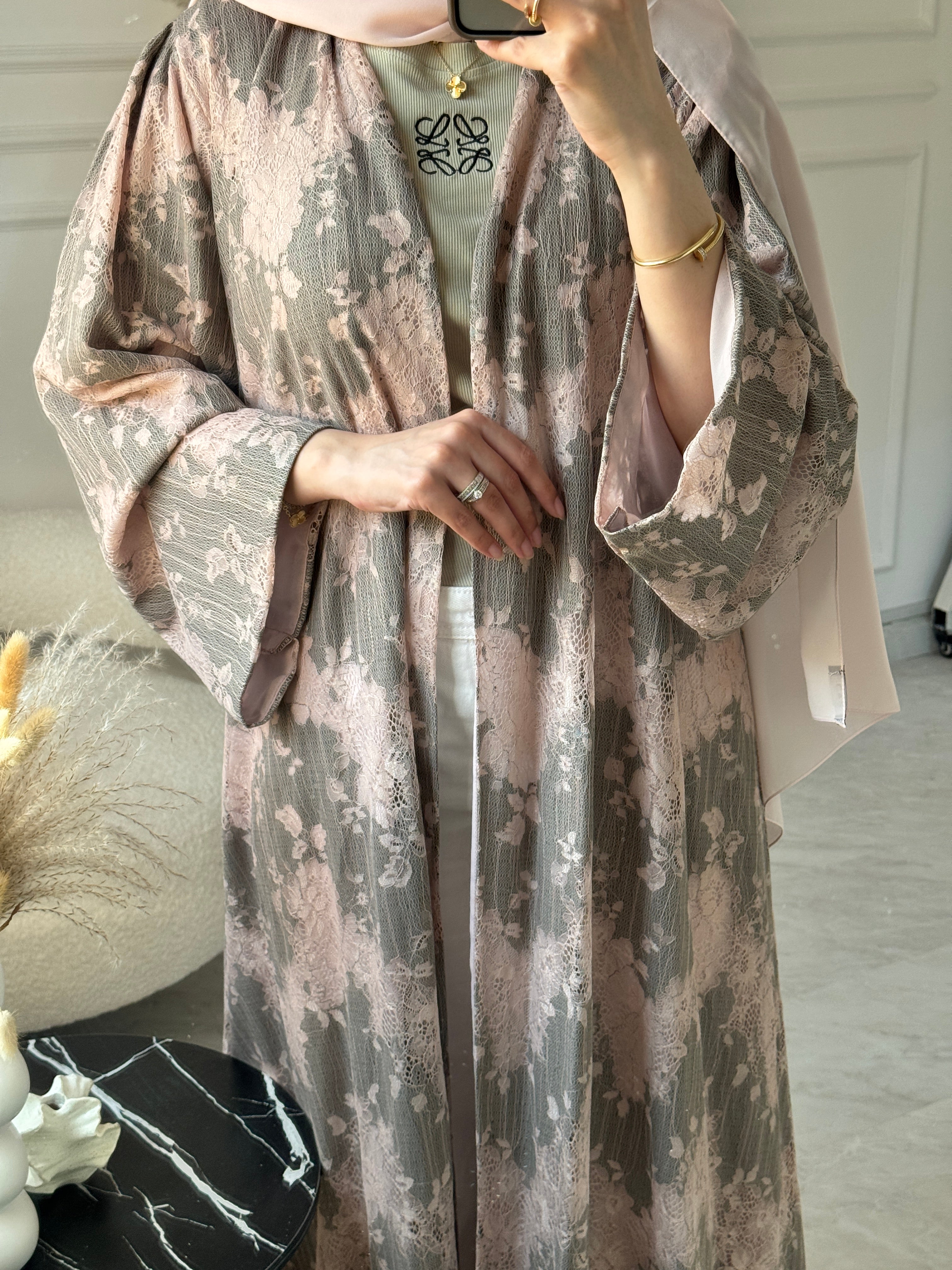 C 1180 Pink Dantel Abaya