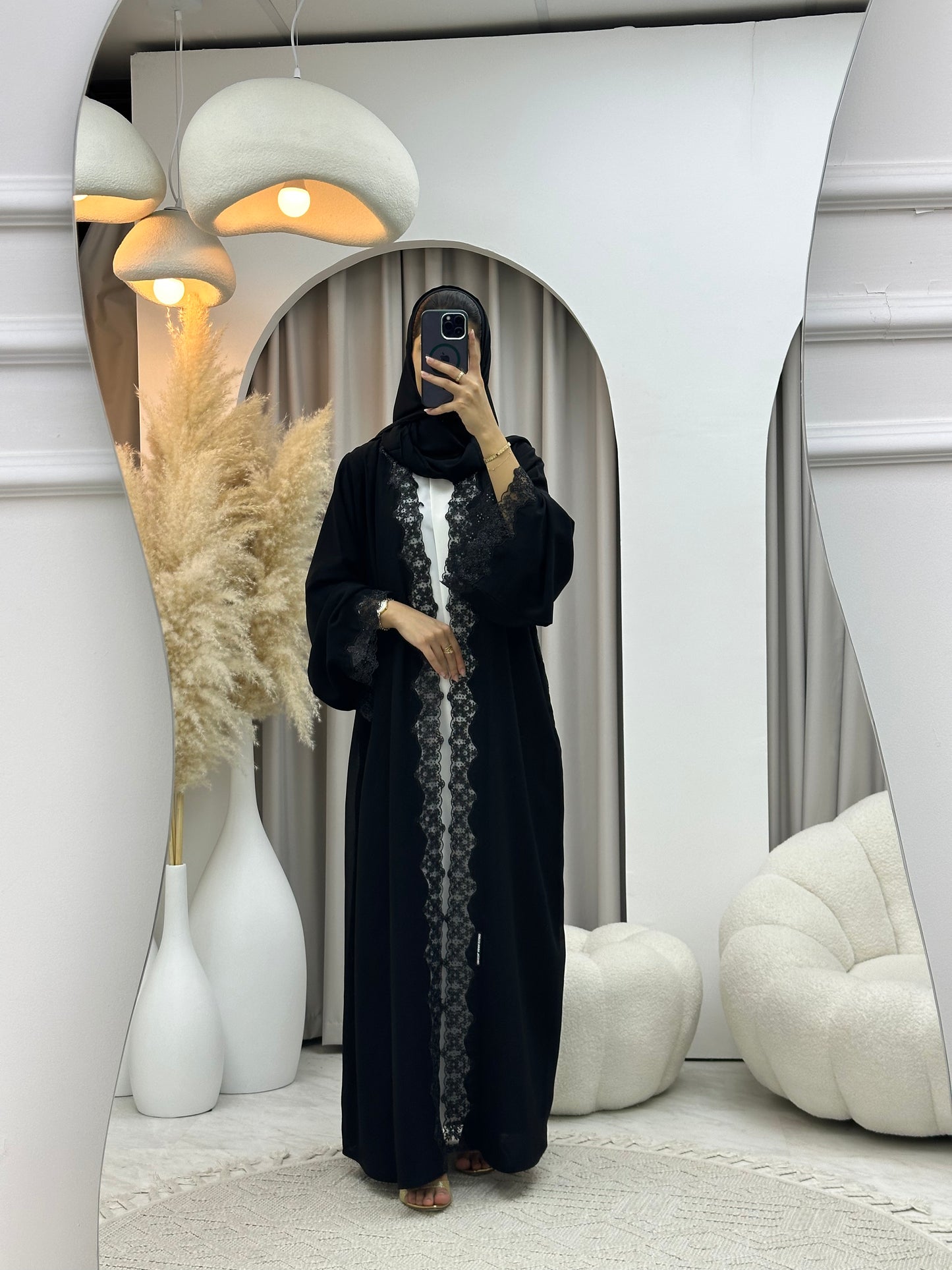 C 04527 Black Classic Lace Abaya