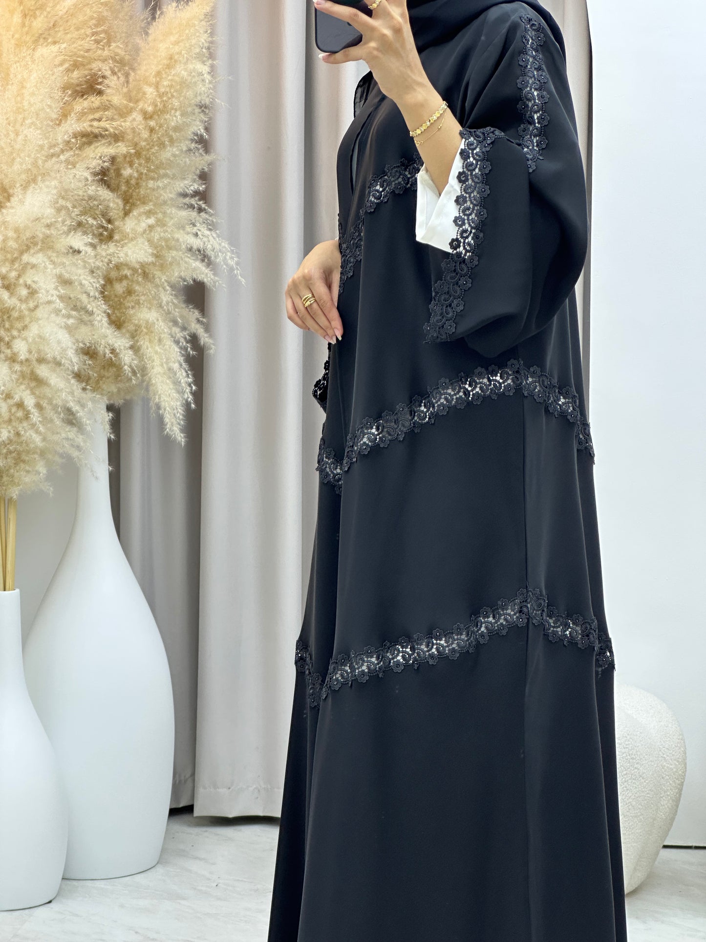 C 04528 Black Classic Lace Abaya