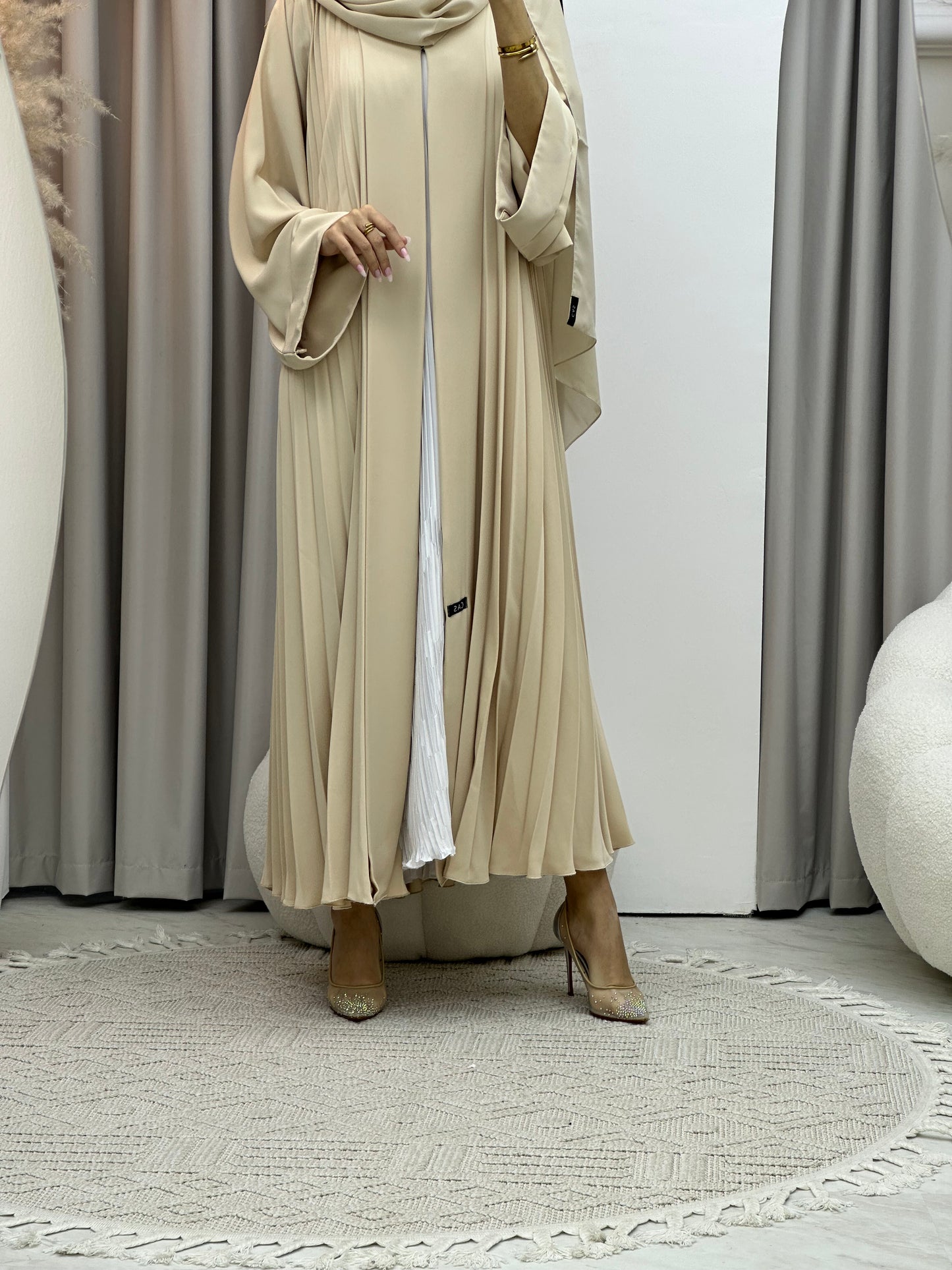 C Plain Cream Pleated Abaya Set