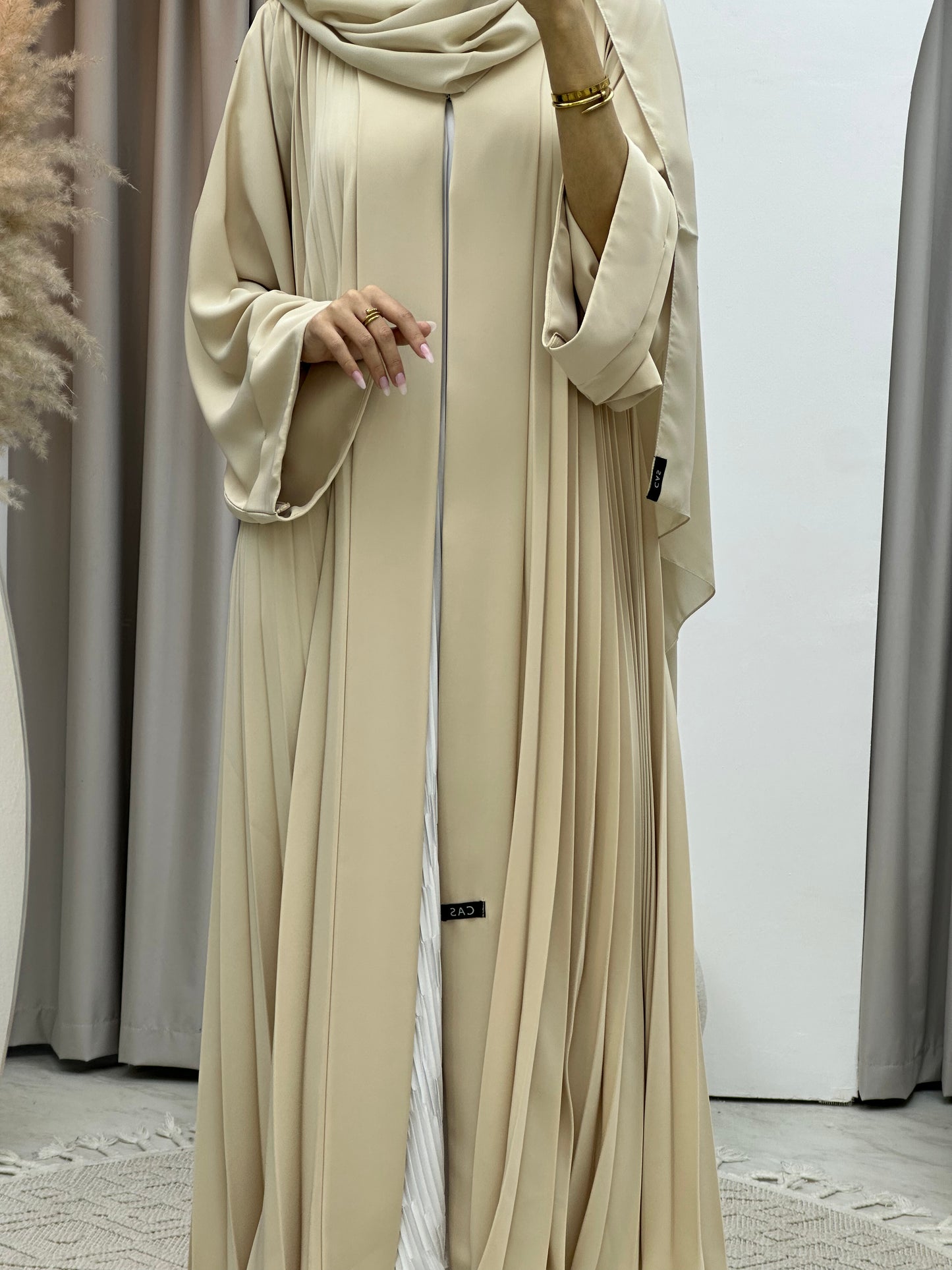 C RTW Plain Cream Pleated Abaya Set