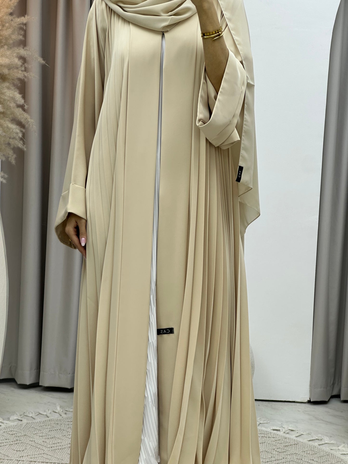 C RTW Plain Cream Pleated Abaya Set