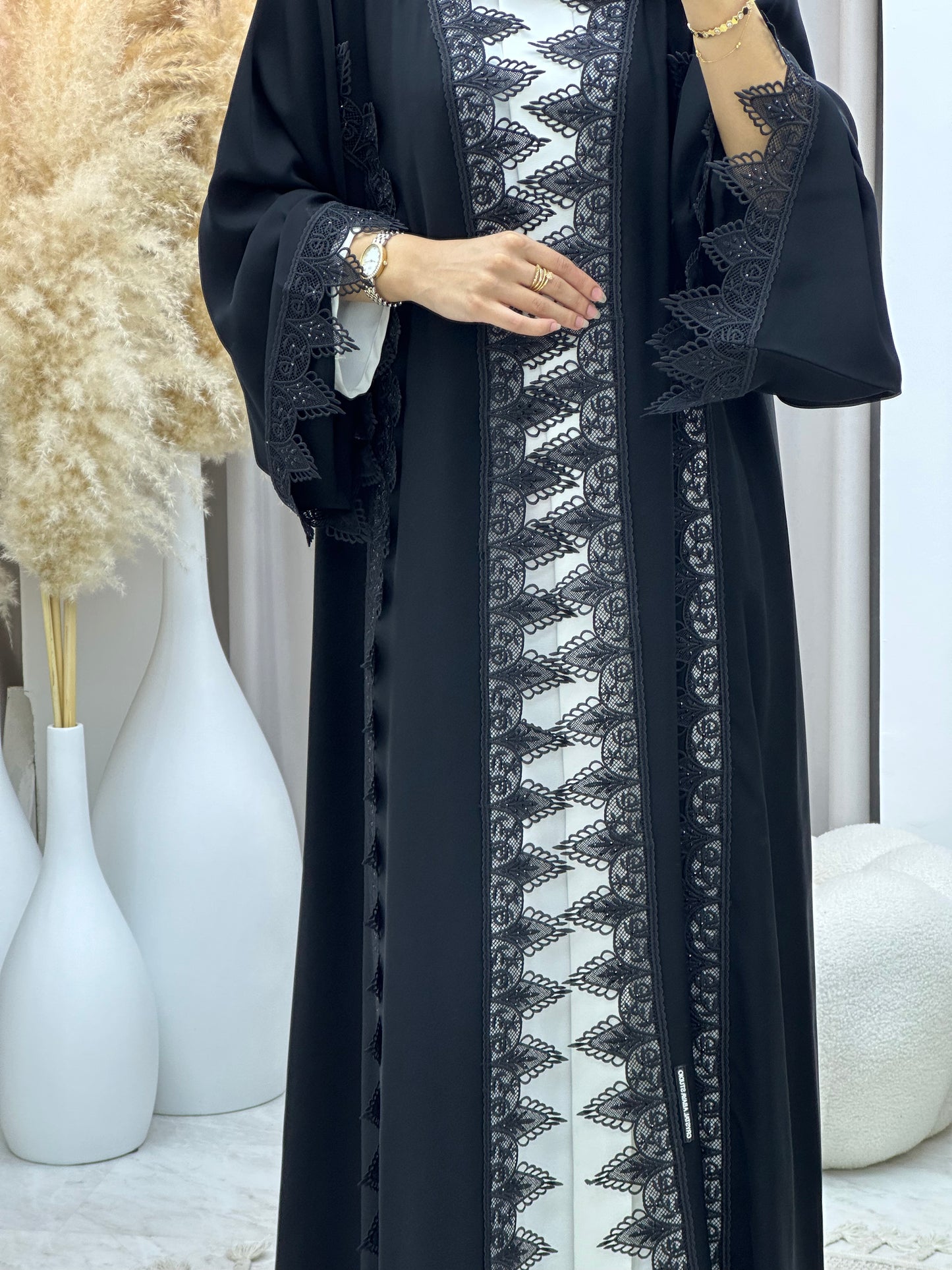 C 04529 Black Classic Lace Abaya