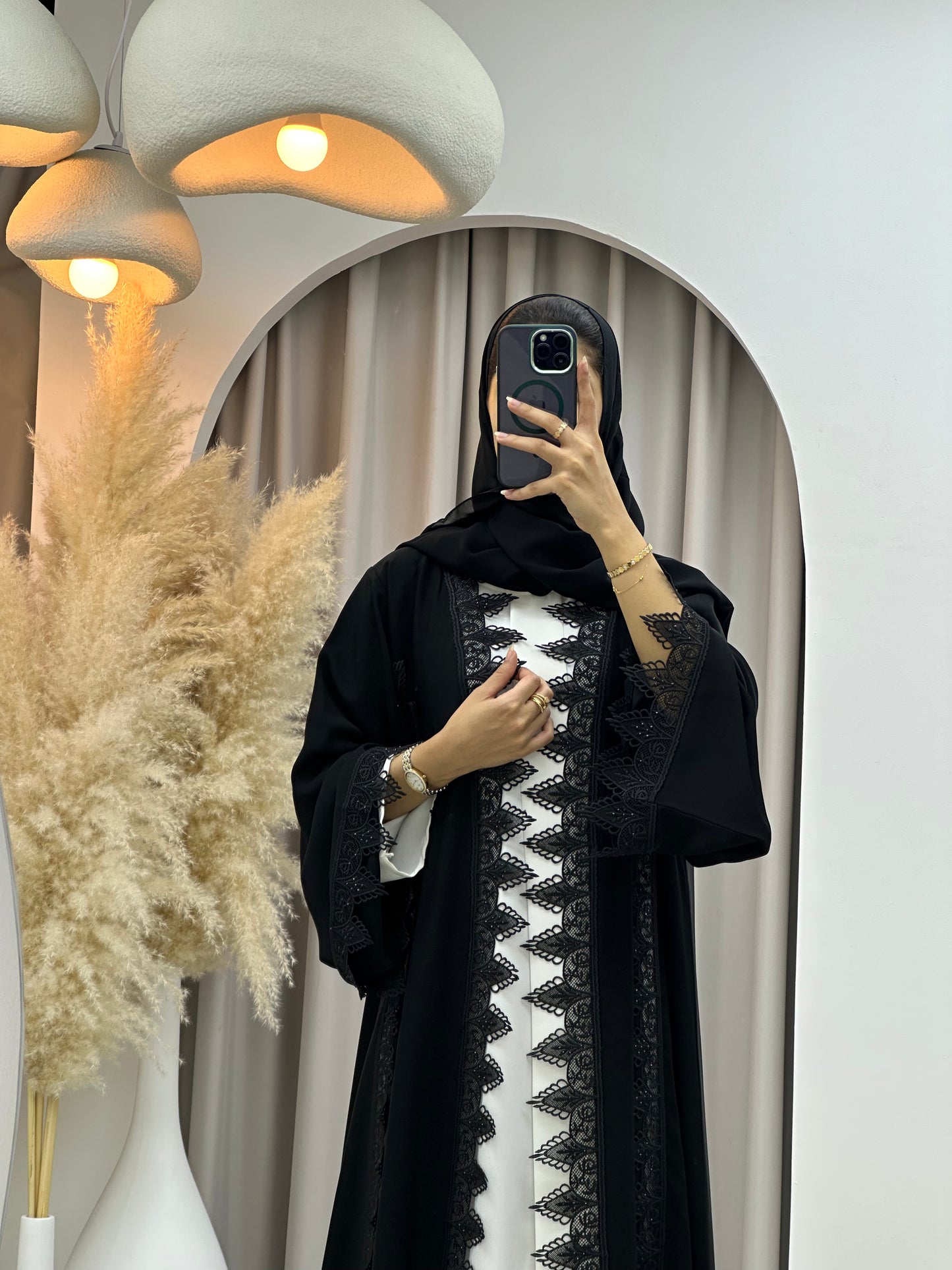 C 04529 Black Classic Lace Abaya