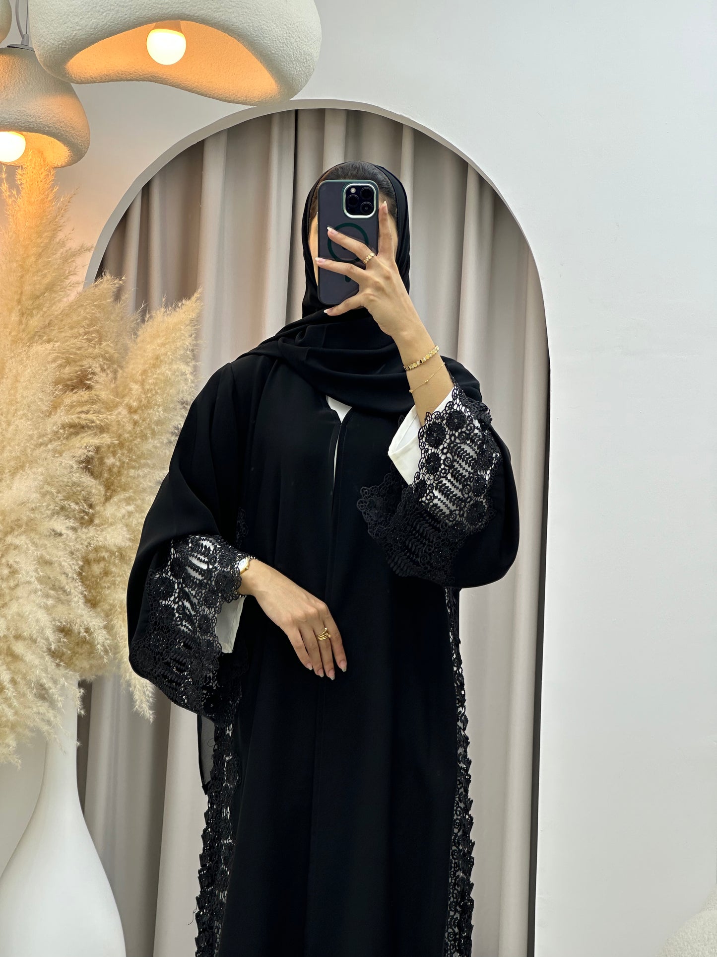 C 04530 Black Classic Lace Abaya