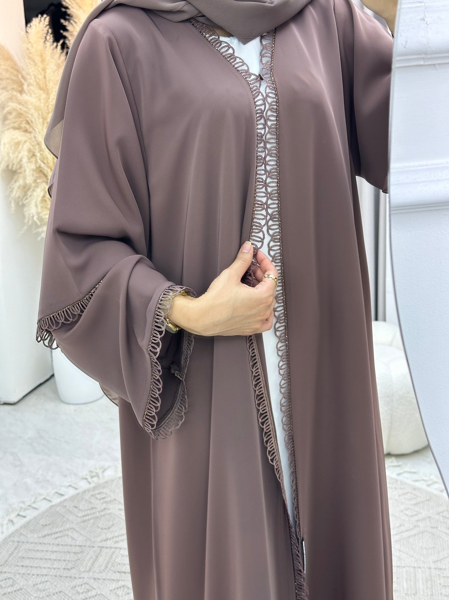 C RTW 0114 Brown Lace Abaya