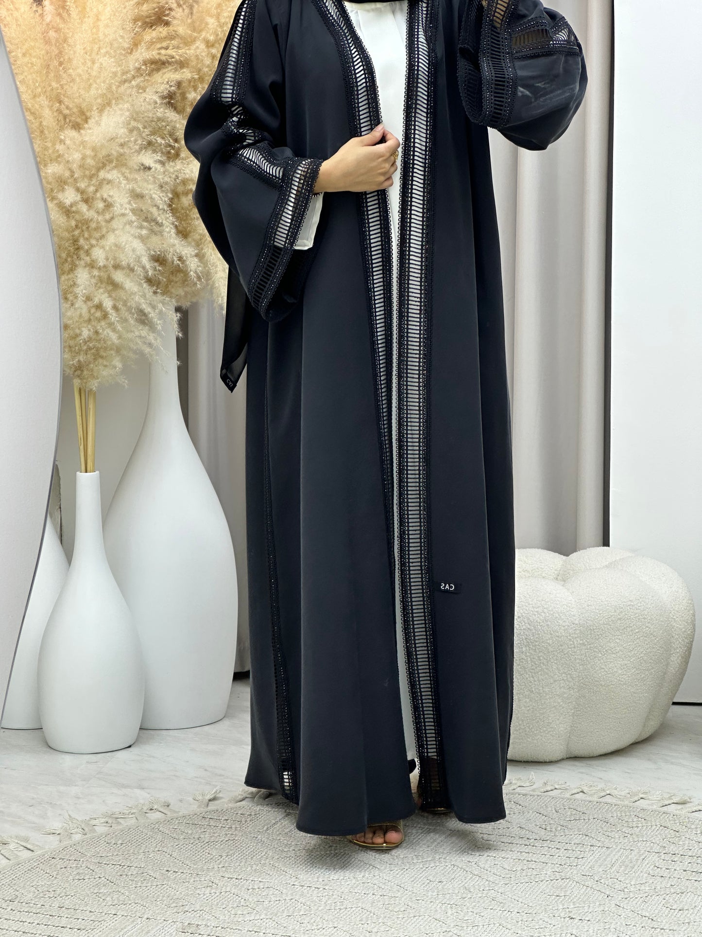 C 04532 Black Classic Lace Abaya