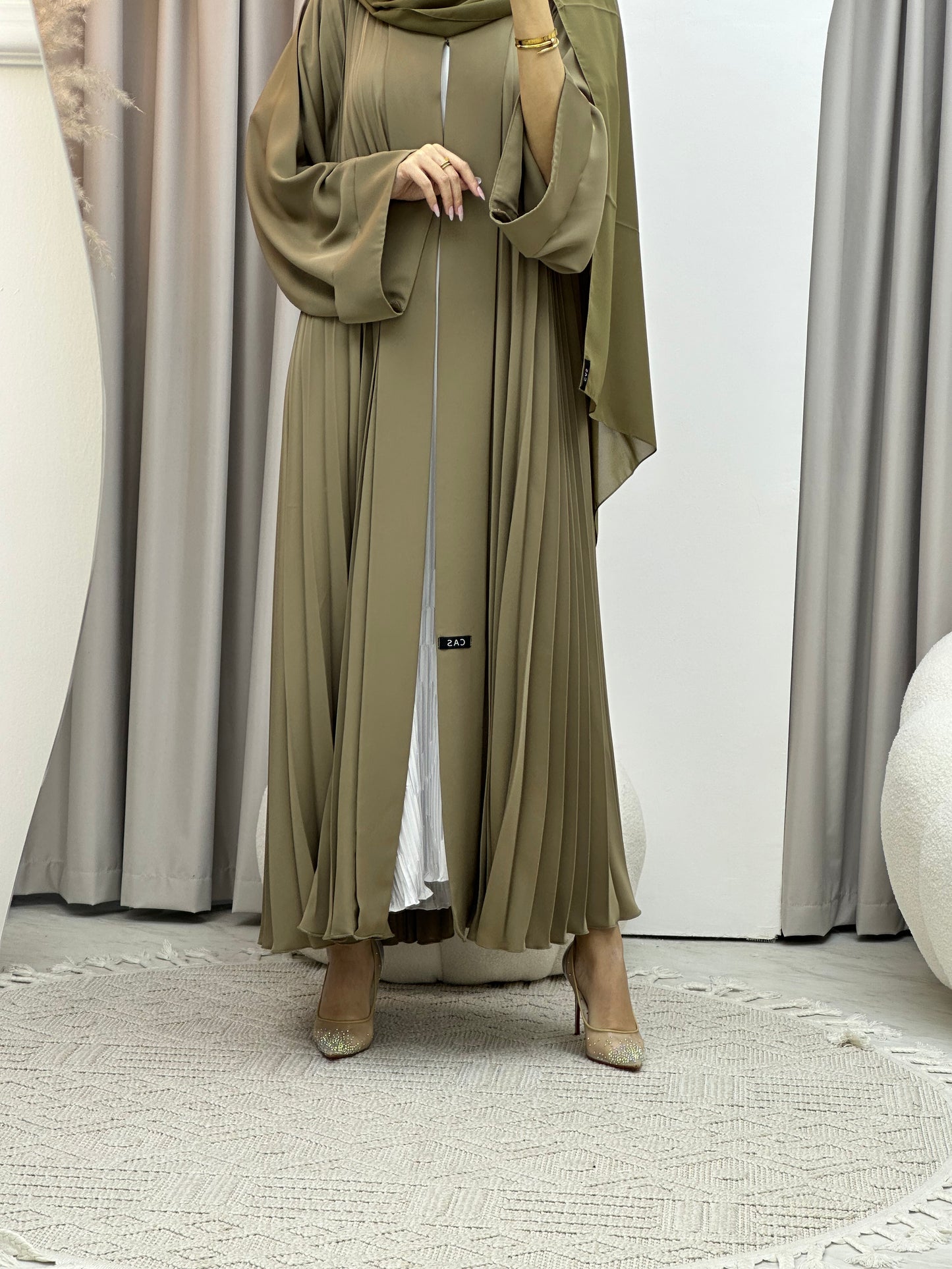 C Plain Army Green Pleated Abaya Set