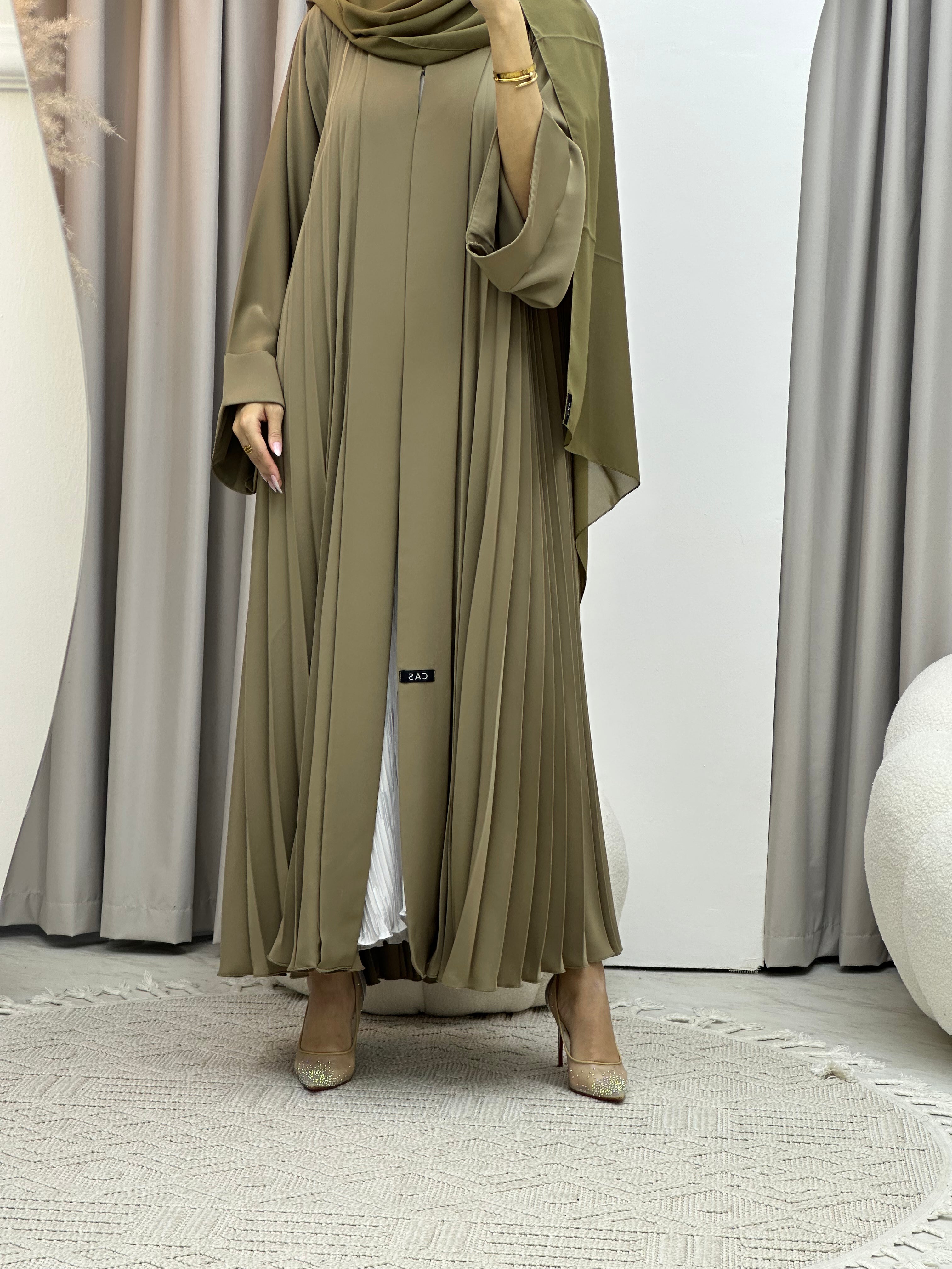 C Plain Army Green Pleated Abaya