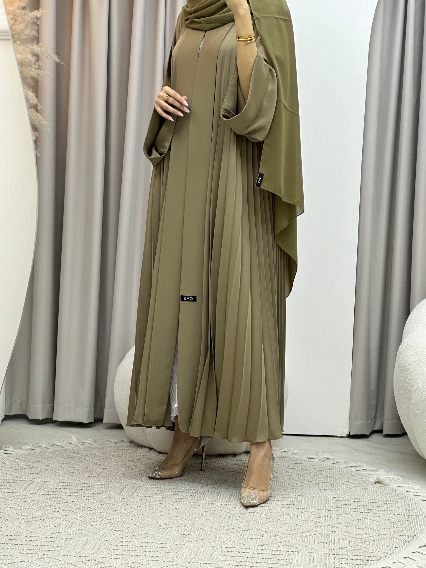 C Plain Army Green Pleated Abaya Set