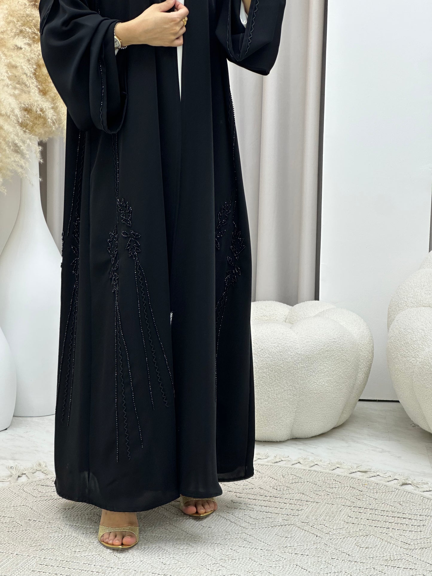 C 04535 Black Classic Lace Abaya