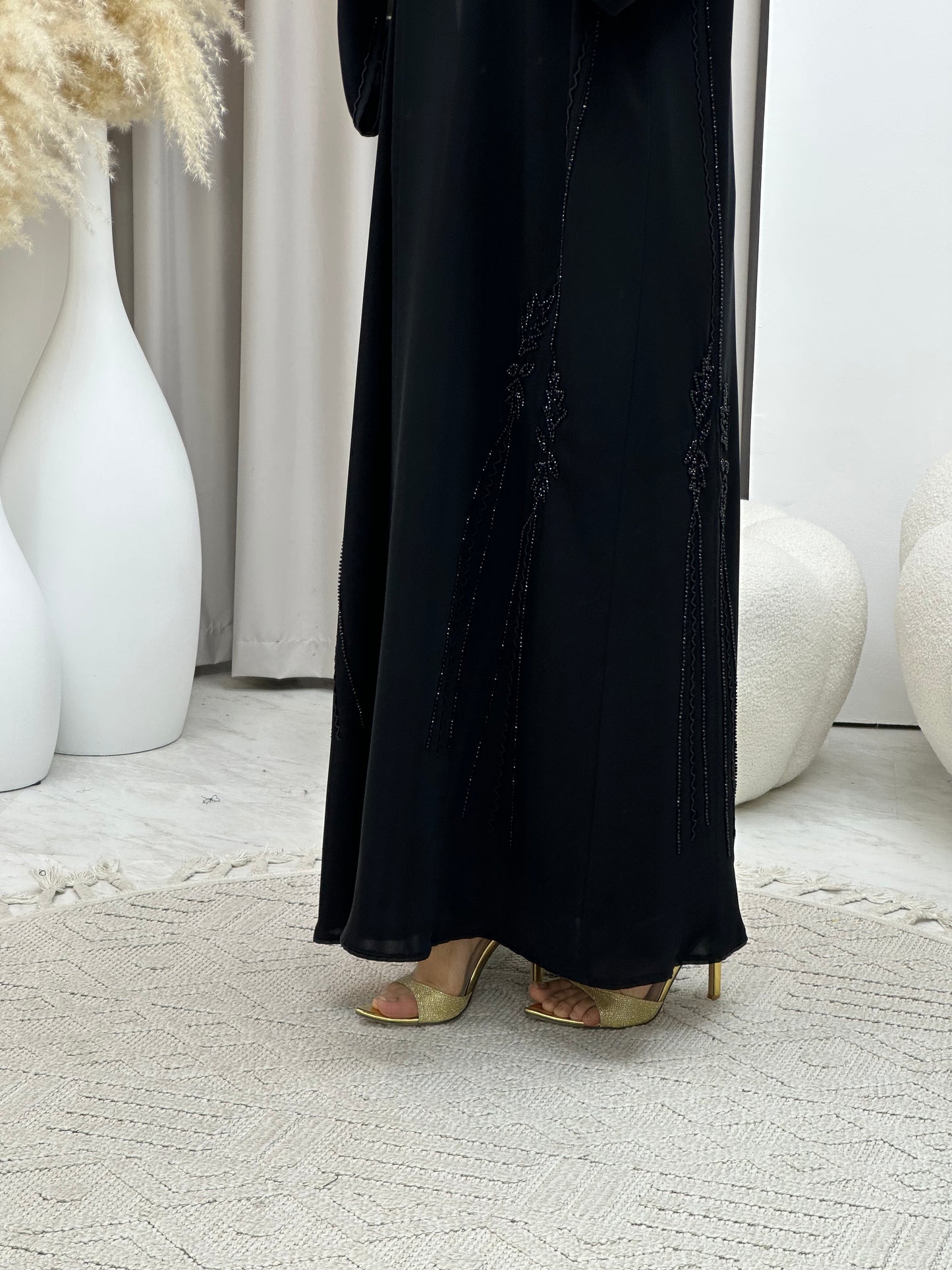 C 04535 Black Classic Lace Abaya