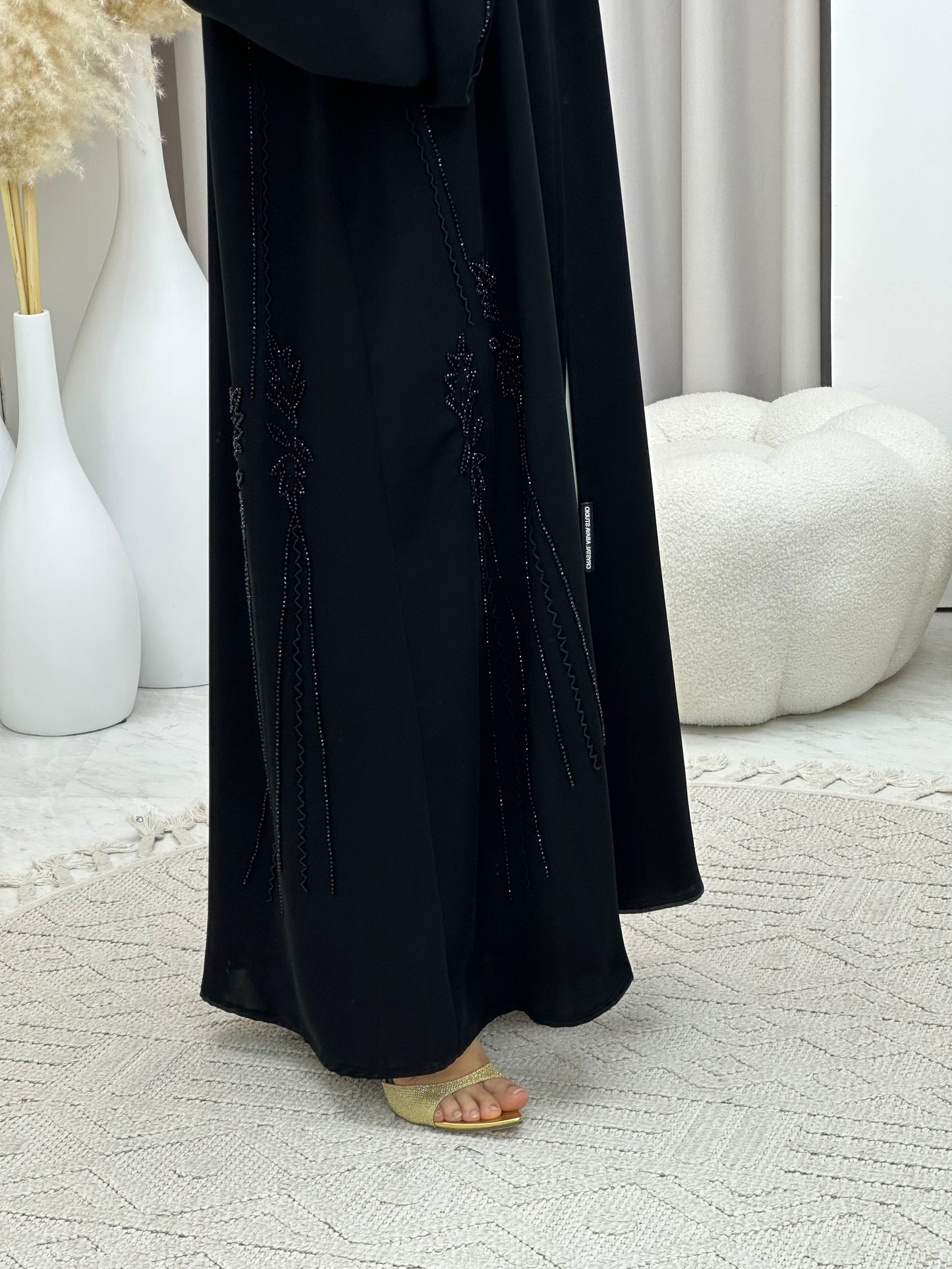 C 04535 Black Classic Lace Abaya