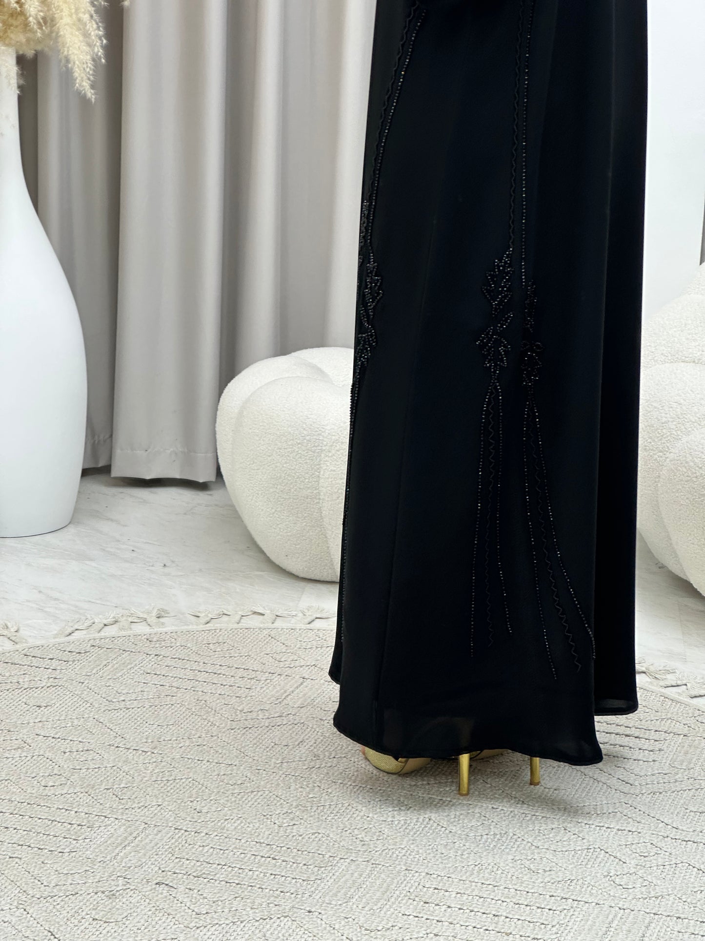 C 04535 Black Classic Lace Abaya