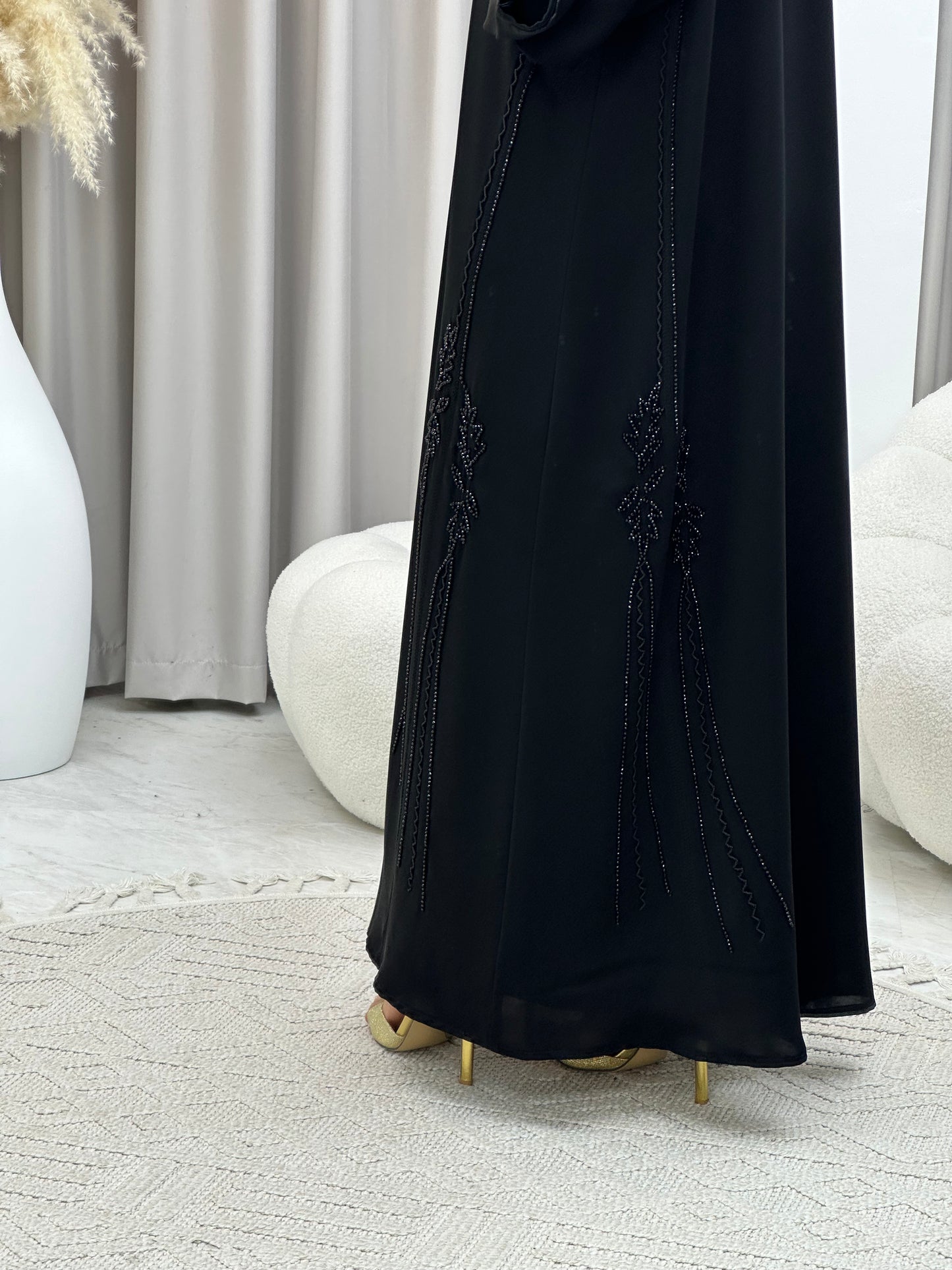 C 04535 Black Classic Lace Abaya