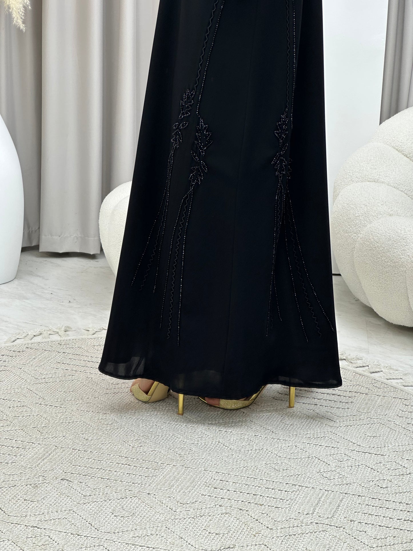 C 04535 Black Classic Lace Abaya