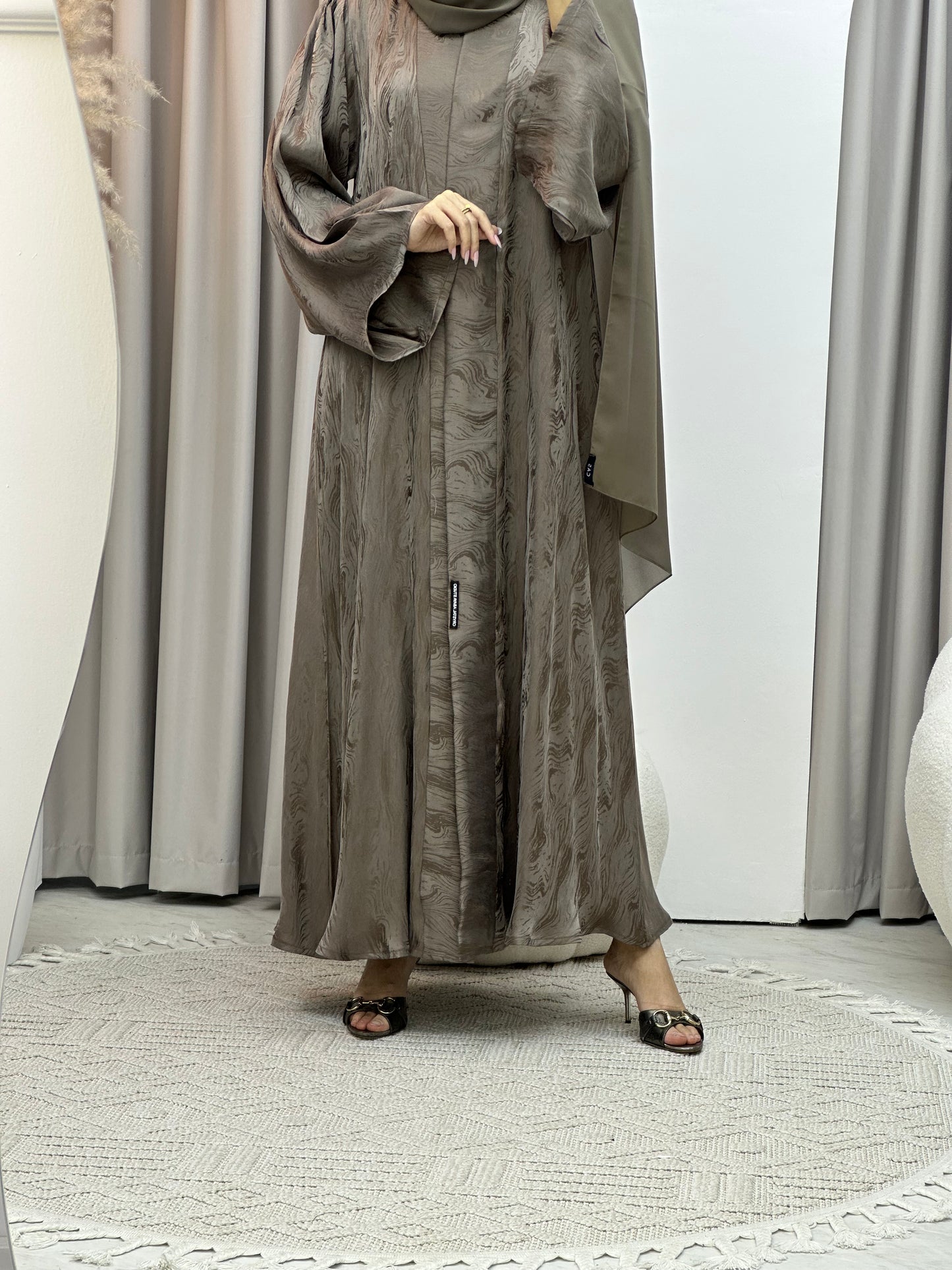 C RTW Beige Shimmer Premium Abaya