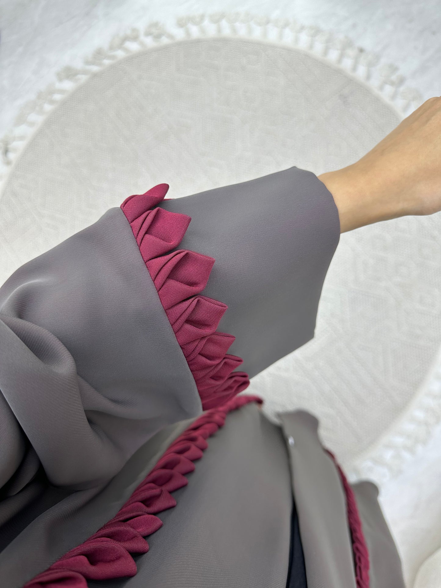 C 0296 3D Leafs Maroon Grey Abaya