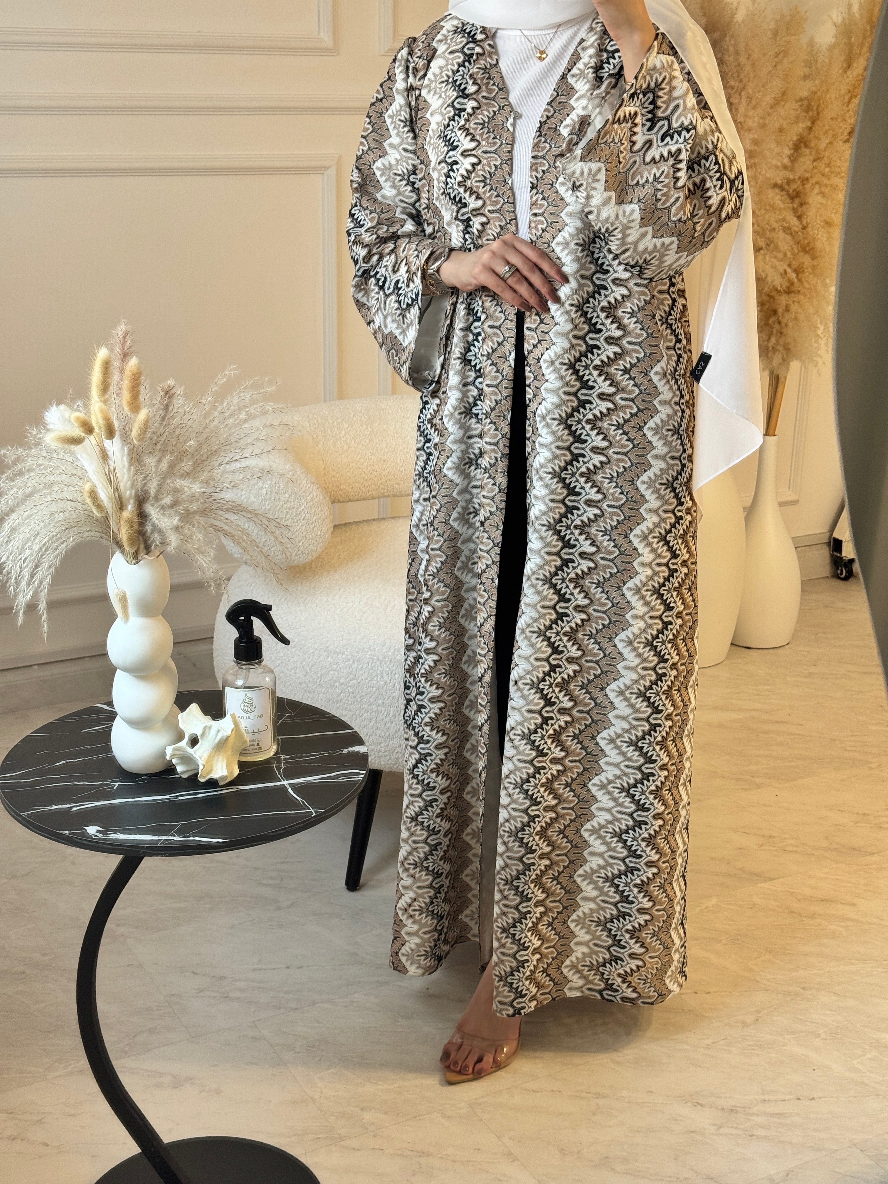 C 1225 Taupe Wave Abaya
