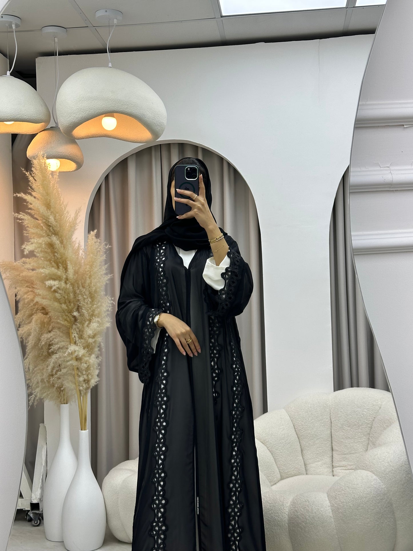 C 0552 Black Classic Lace Abaya